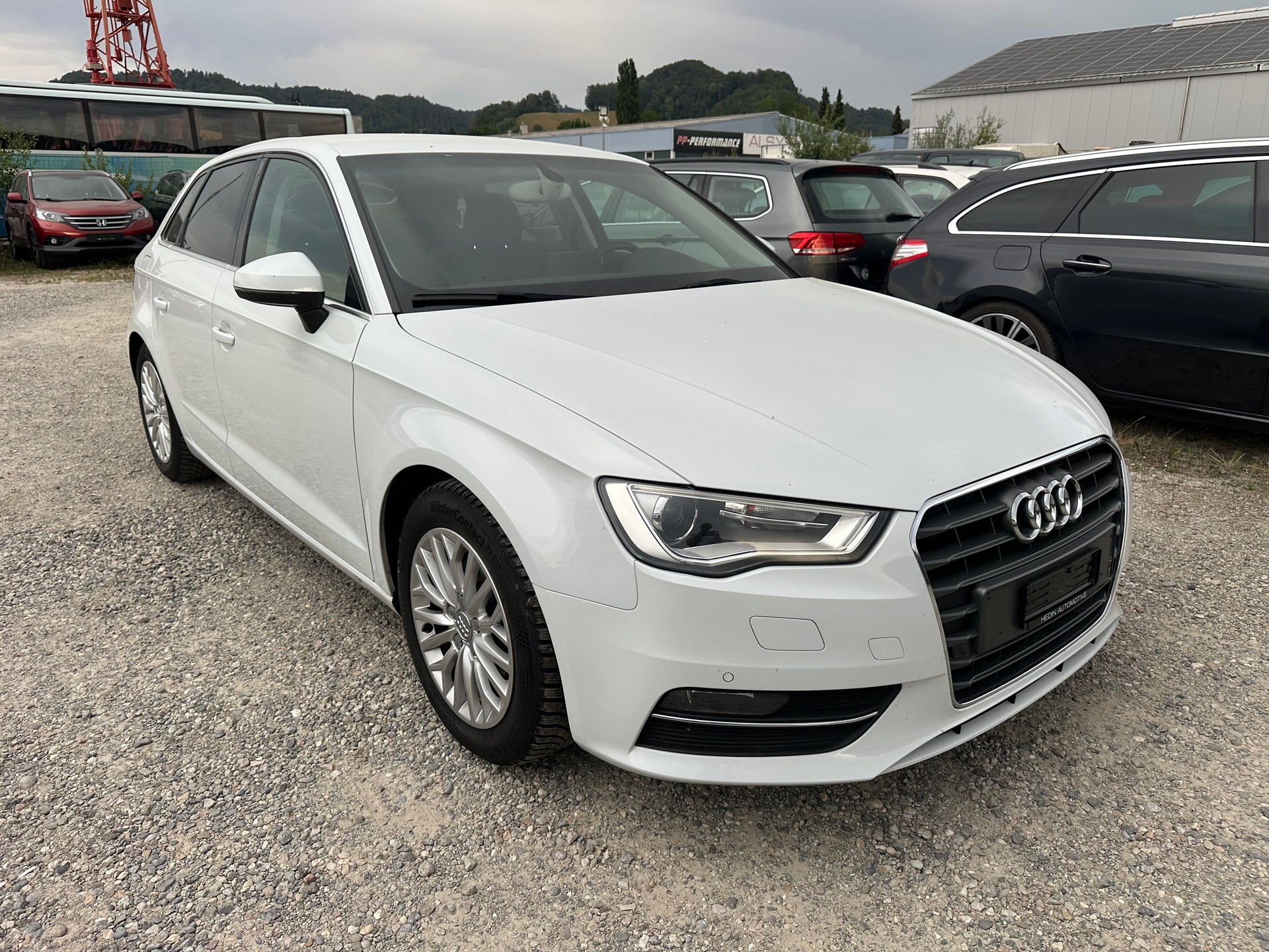 AUDI A3 Sportback 1.6 TDI Attraction S-tronic-image-2