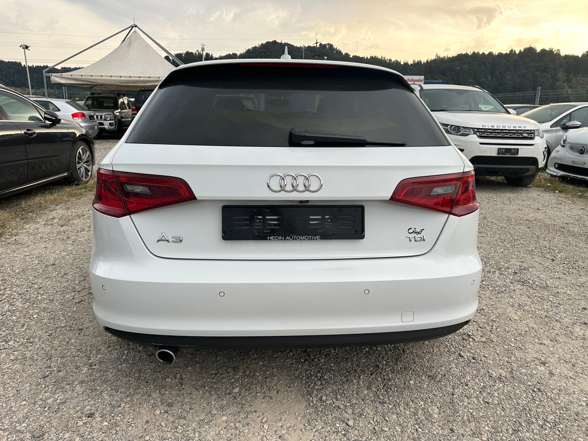 AUDI A3 Sportback 1.6 TDI Attraction S-tronic-image-4