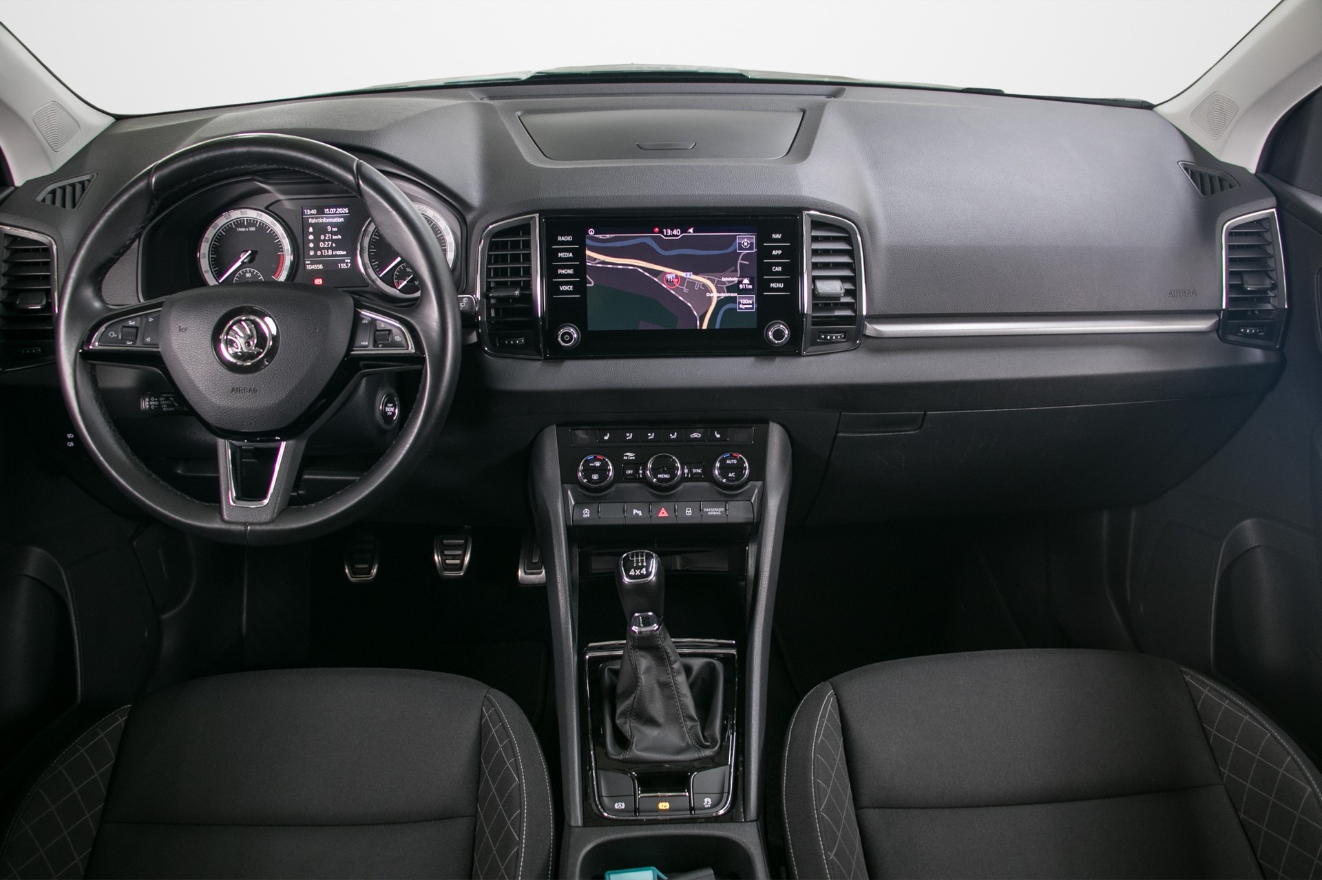 SKODA Karoq 2.0 TDI CR Ambition 4x4-showroom-element-3