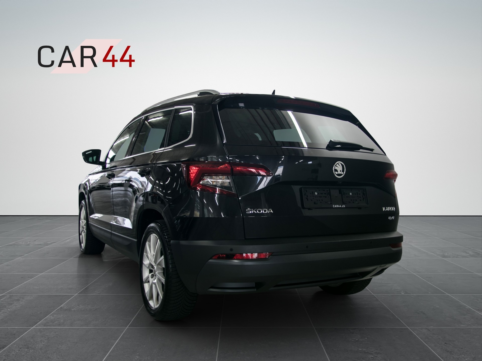 SKODA Karoq 2.0 TDI CR Ambition 4x4-showroom-element-2