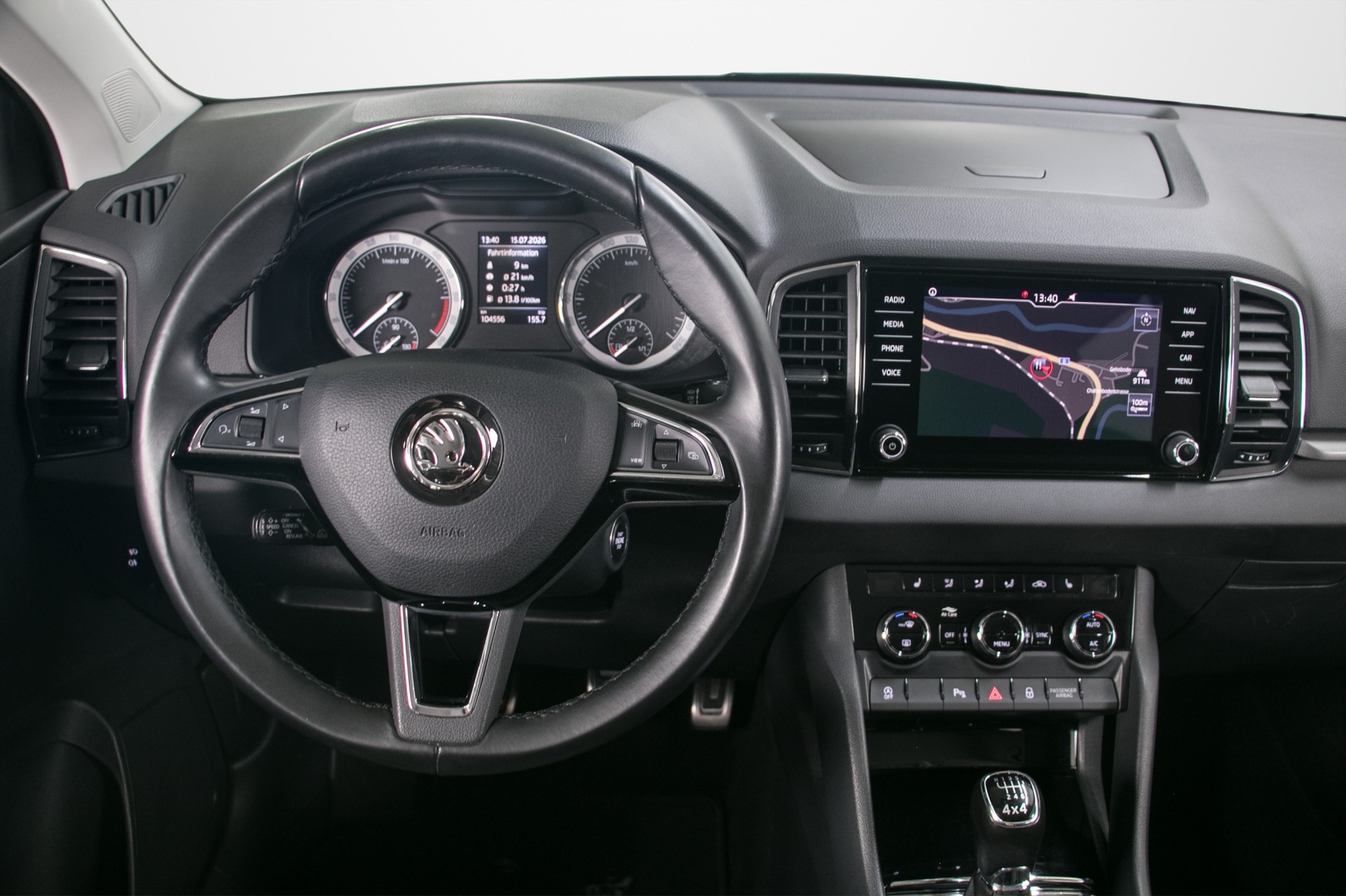 SKODA Karoq 2.0 TDI CR Ambition 4x4-image-4