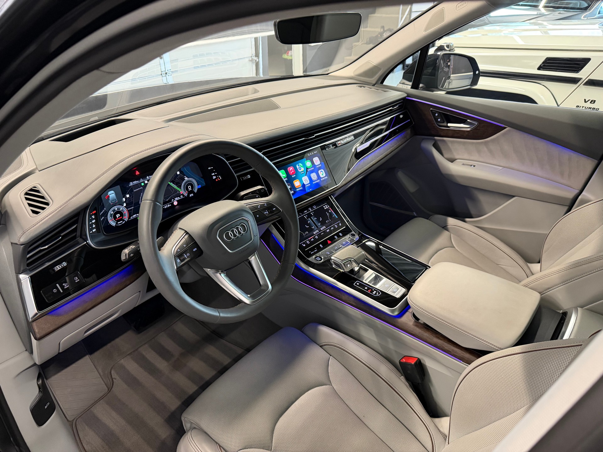 AUDI Q7 50 TDI S-line quattro tiptronic 7-Plätzer-image-9