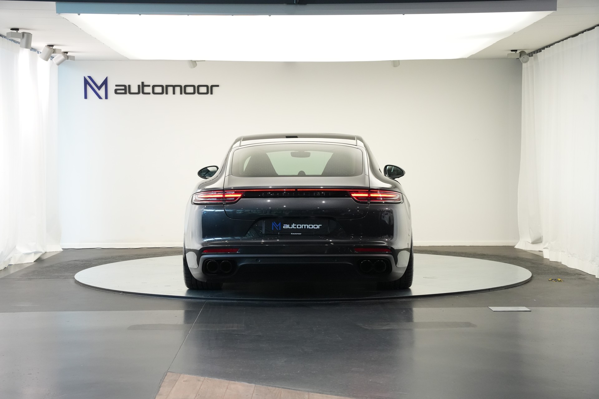 PORSCHE Panamera 4 E-Hybrid PDK *CH-Fahrzeug* *22 Zoll*-image-5