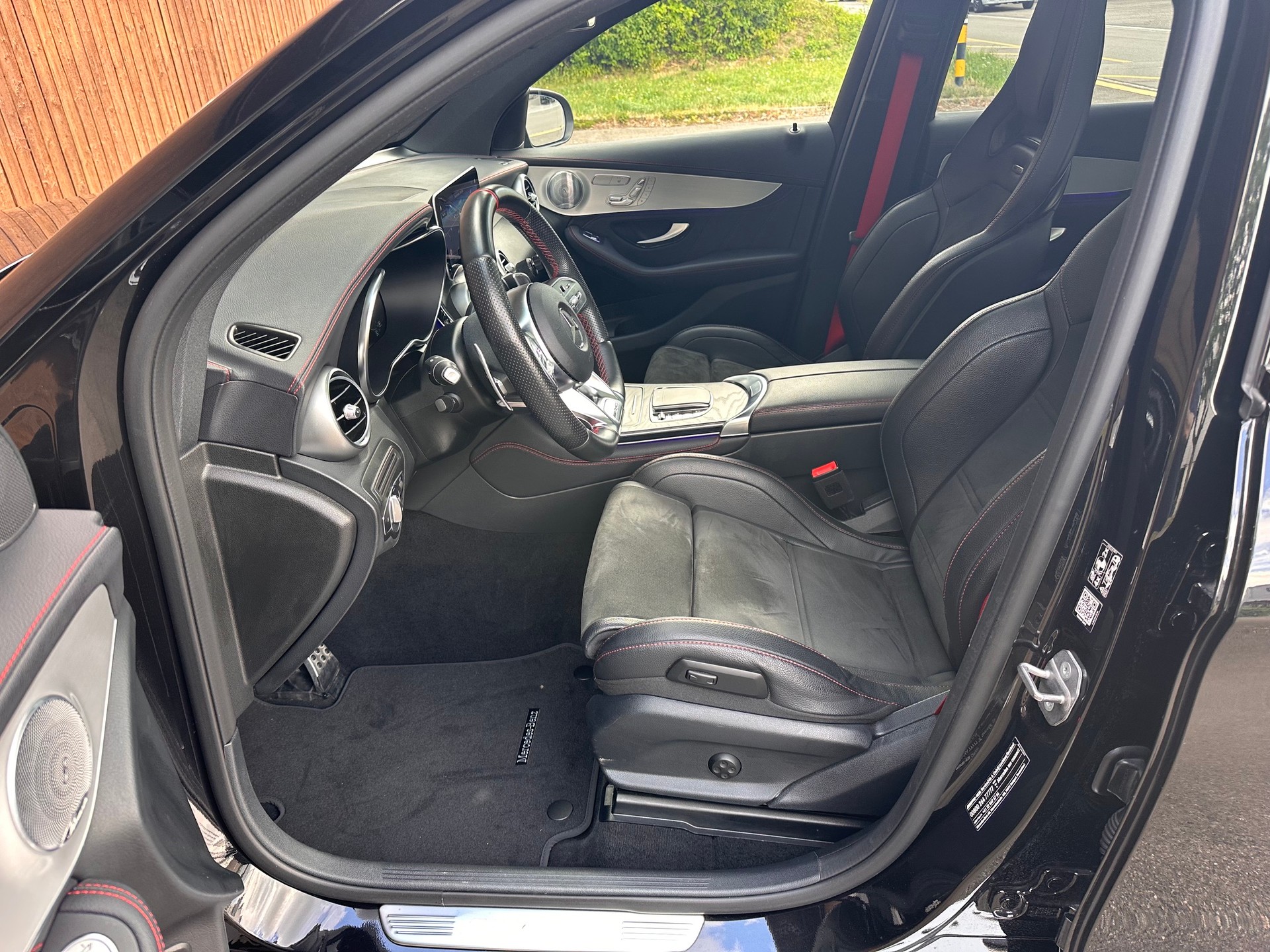 MERCEDES-BENZ GLC 43 AMG 4Matic 9G-Tronic-image-6