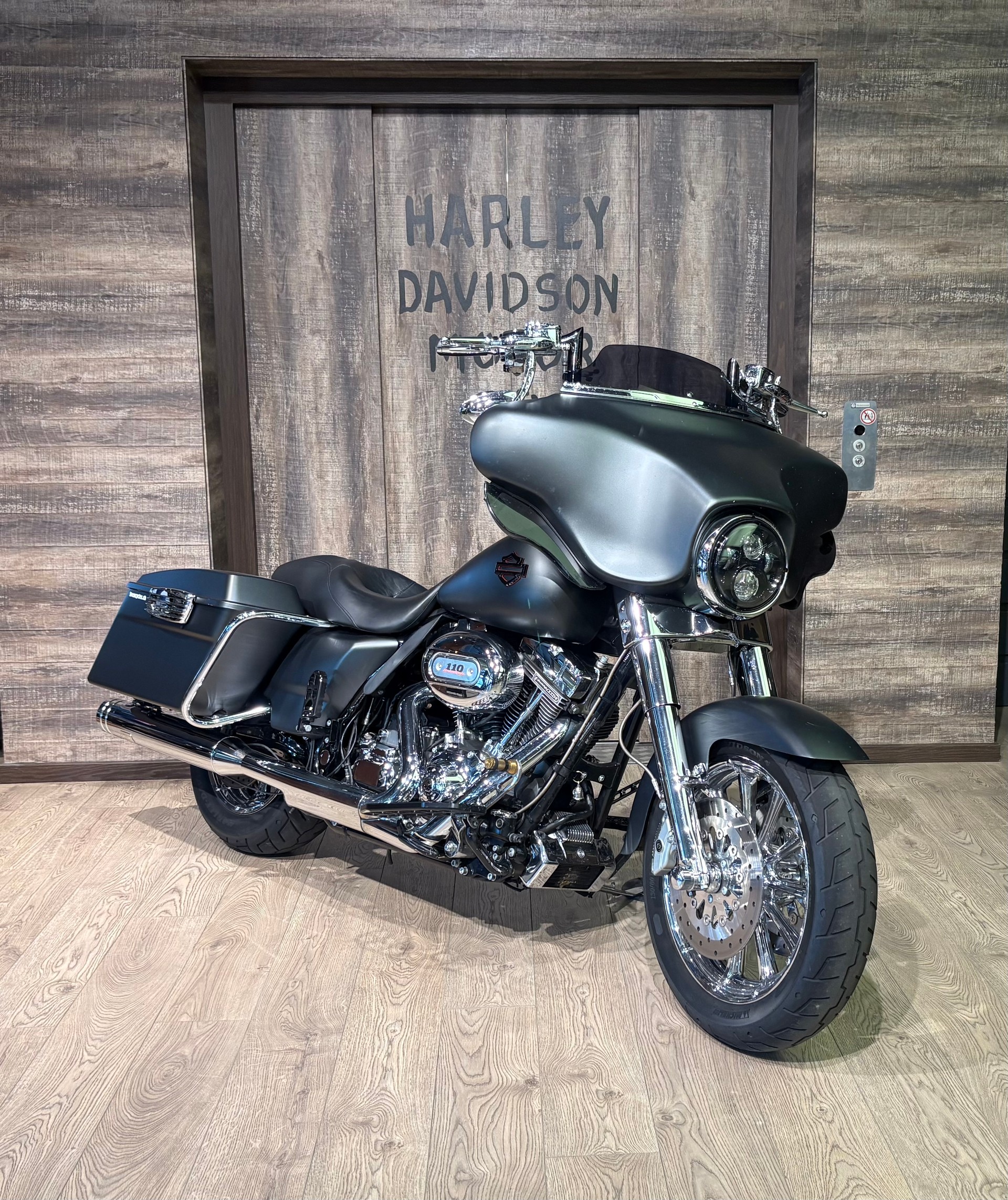 HARLEY-DAVIDSON FLHTCUSE4 Electra Glide Ultra Classic CVO ABS-image-1