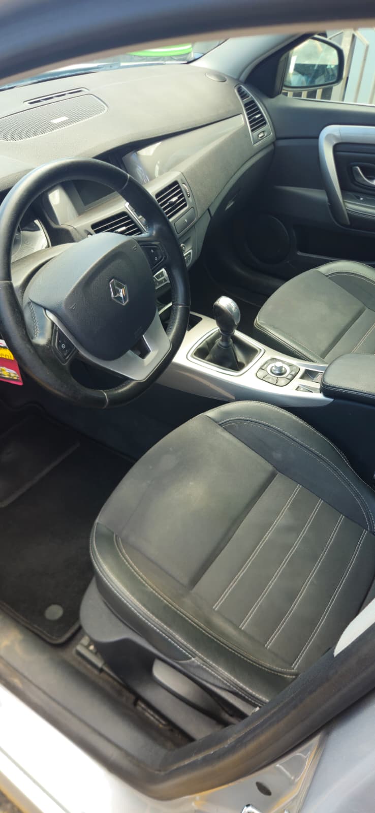 RENAULT 2.0 dCi 150 Laguna.CH S/S-image-3