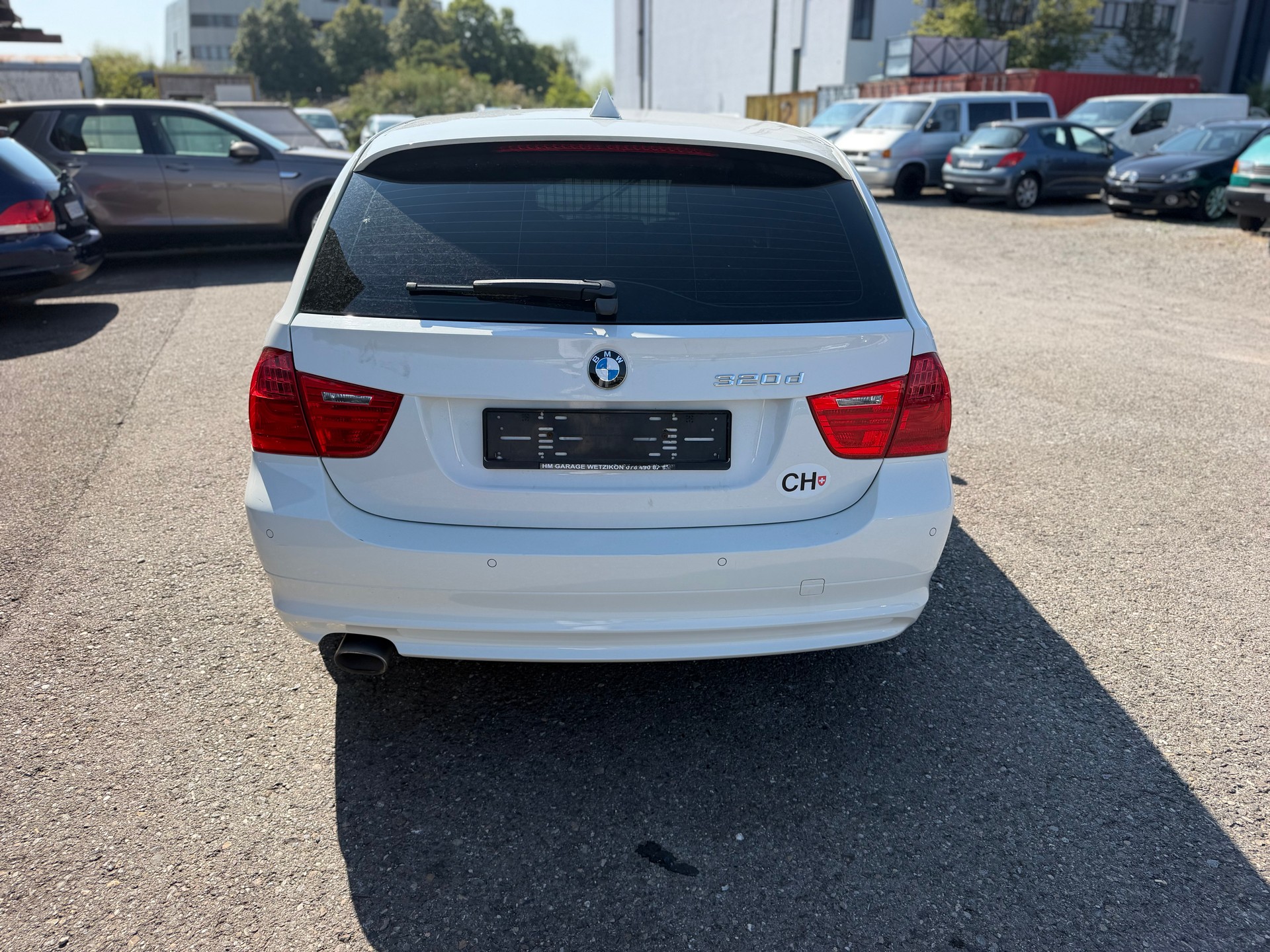 BMW 320d xDrive Touring Steptronic-image-5