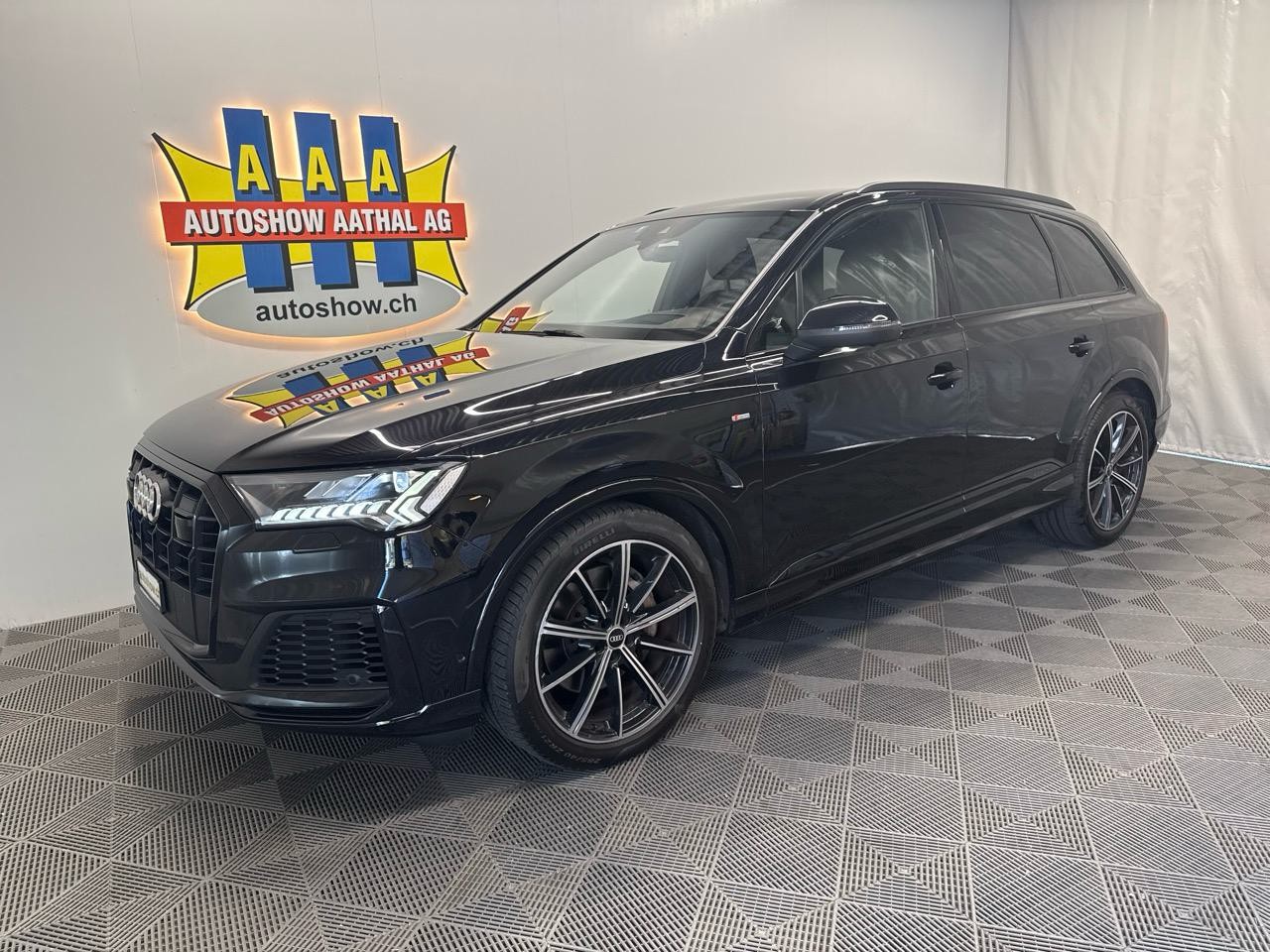 AUDI Q7 50 TDI quattro S Line tiptronic