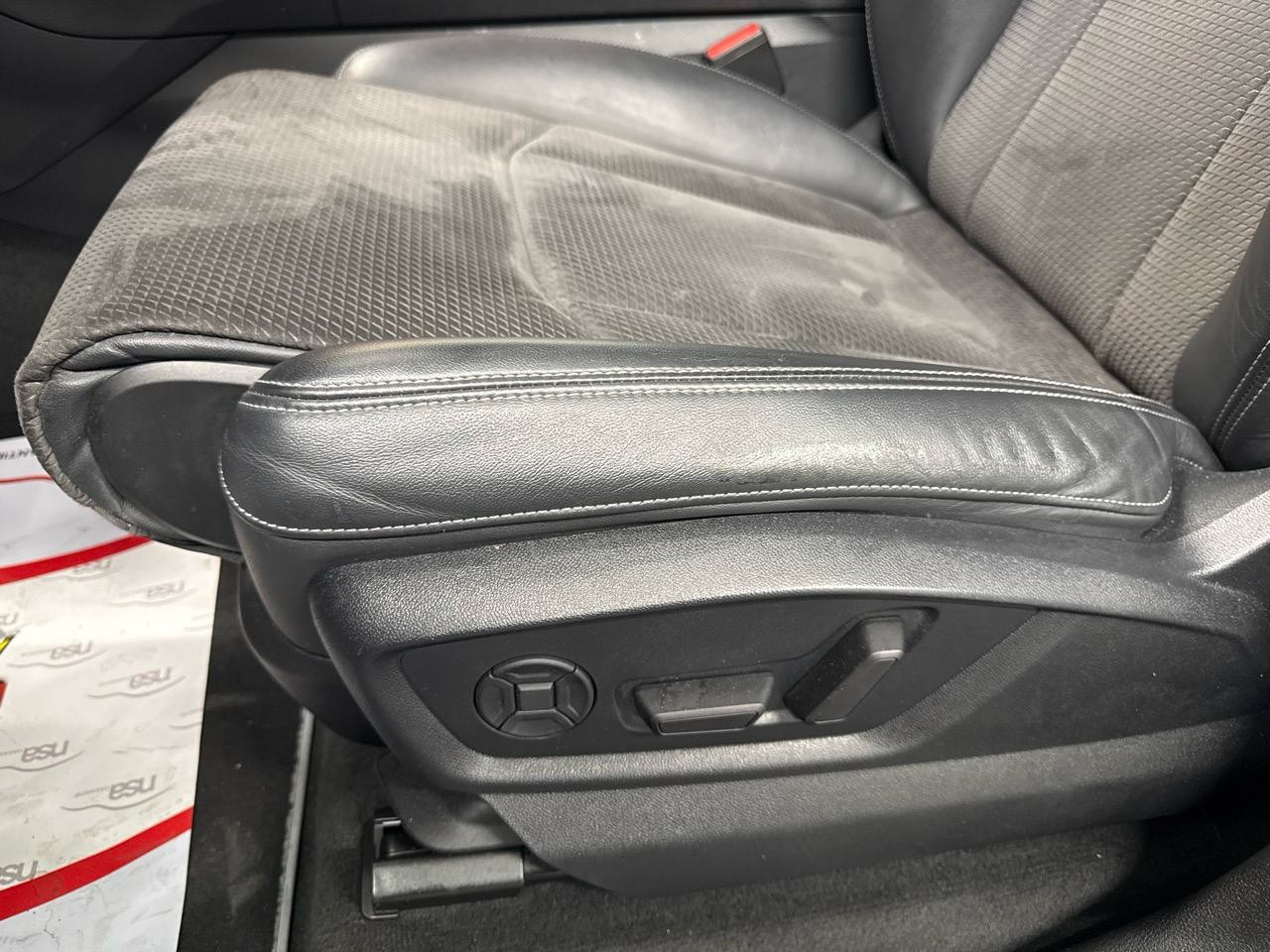 AUDI Q7 50 TDI quattro S Line tiptronic-showroom-element-3