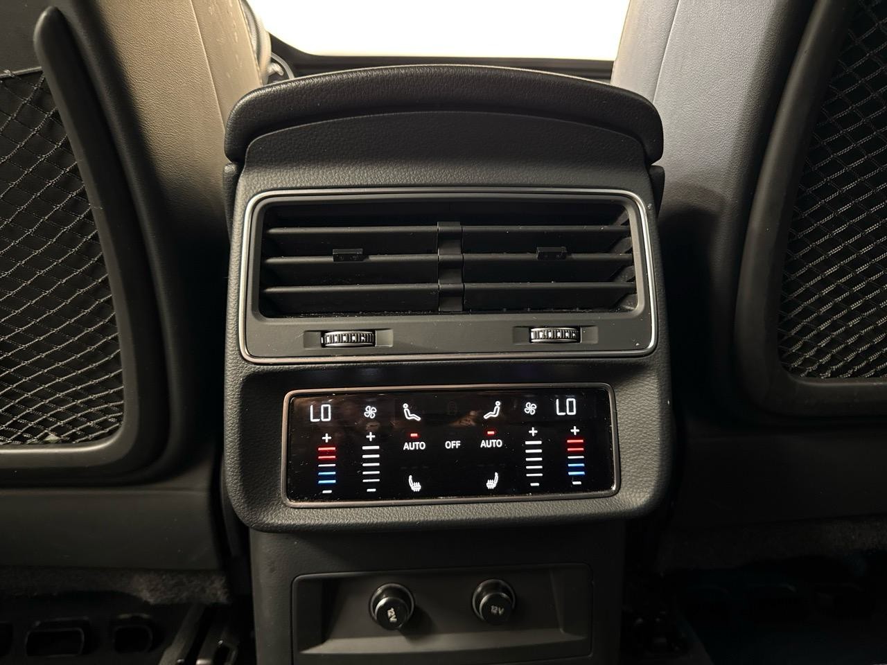 AUDI Q7 50 TDI quattro S Line tiptronic-image-10