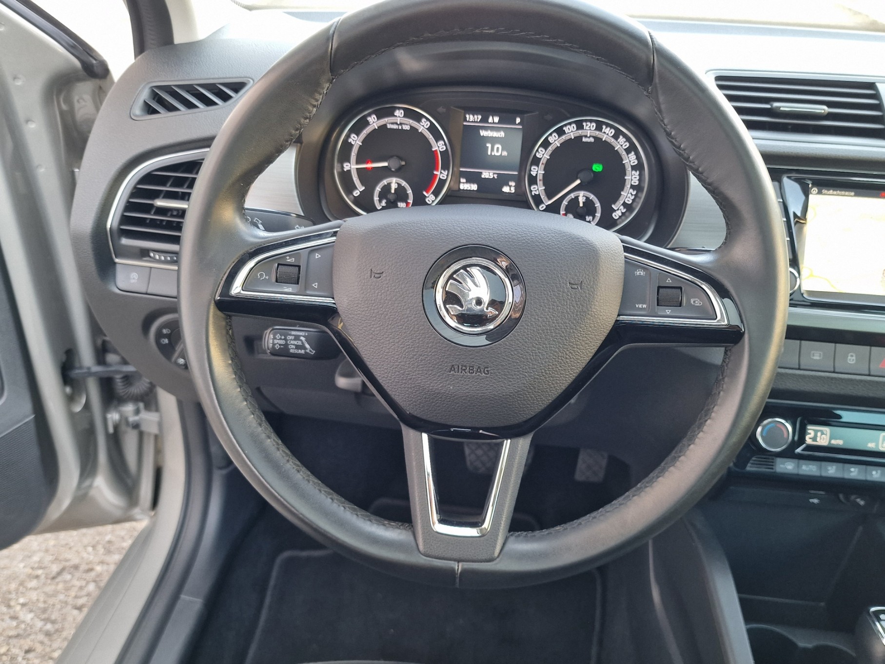 SKODA Fabia 1.0 TSI Style DSG-image-9