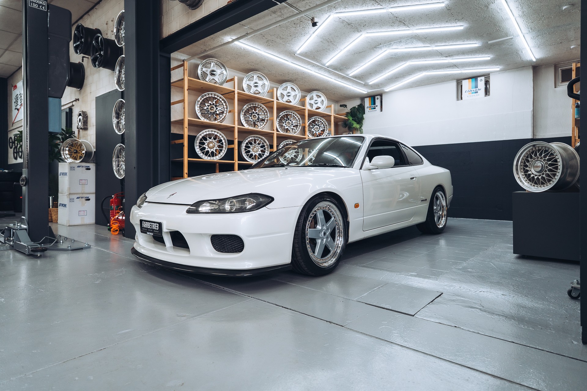 NISSAN Silvia S15 Spec R
