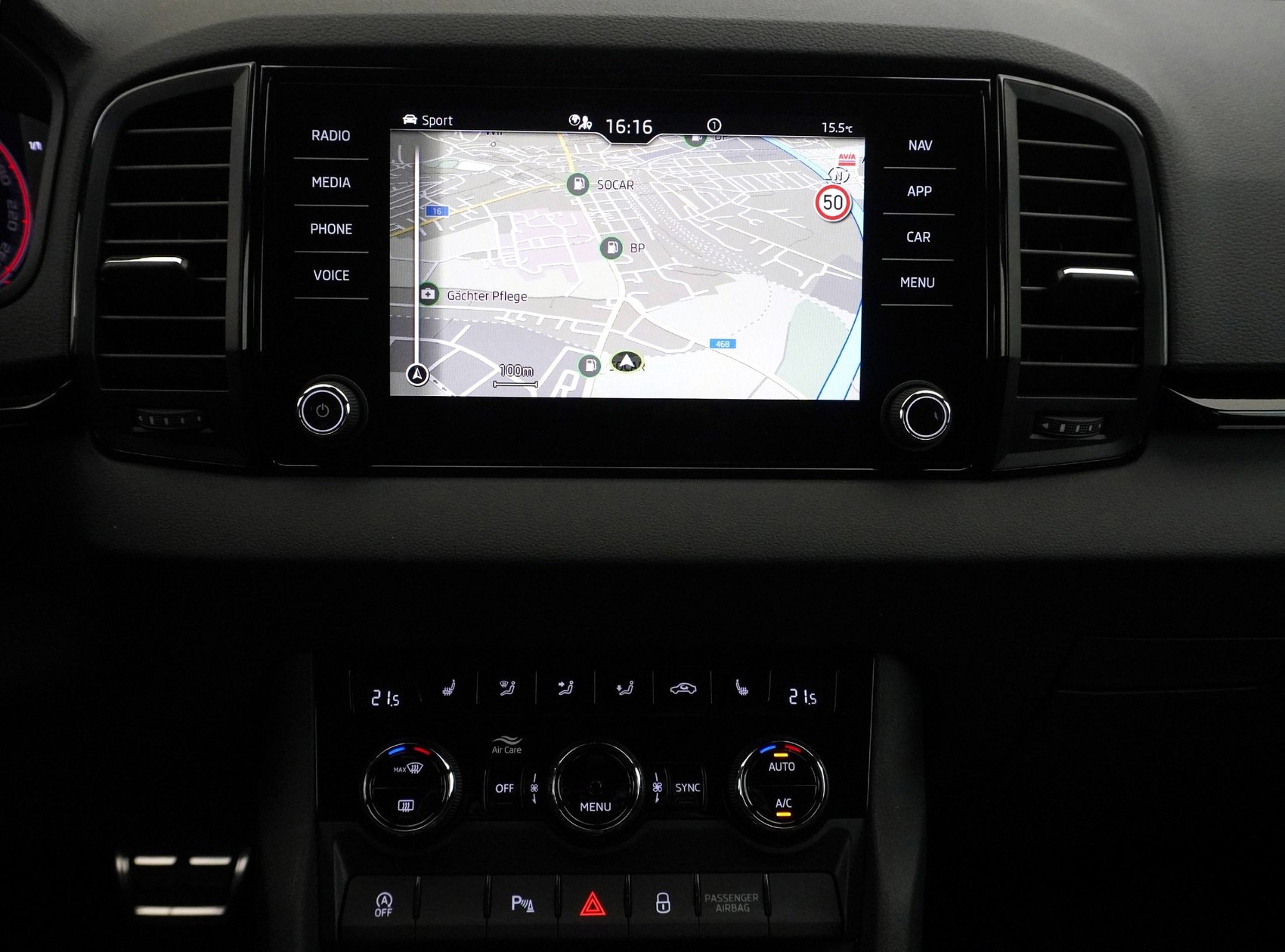 SKODA Karoq 2.0 TSI SportLine DSG 4x4-image-15