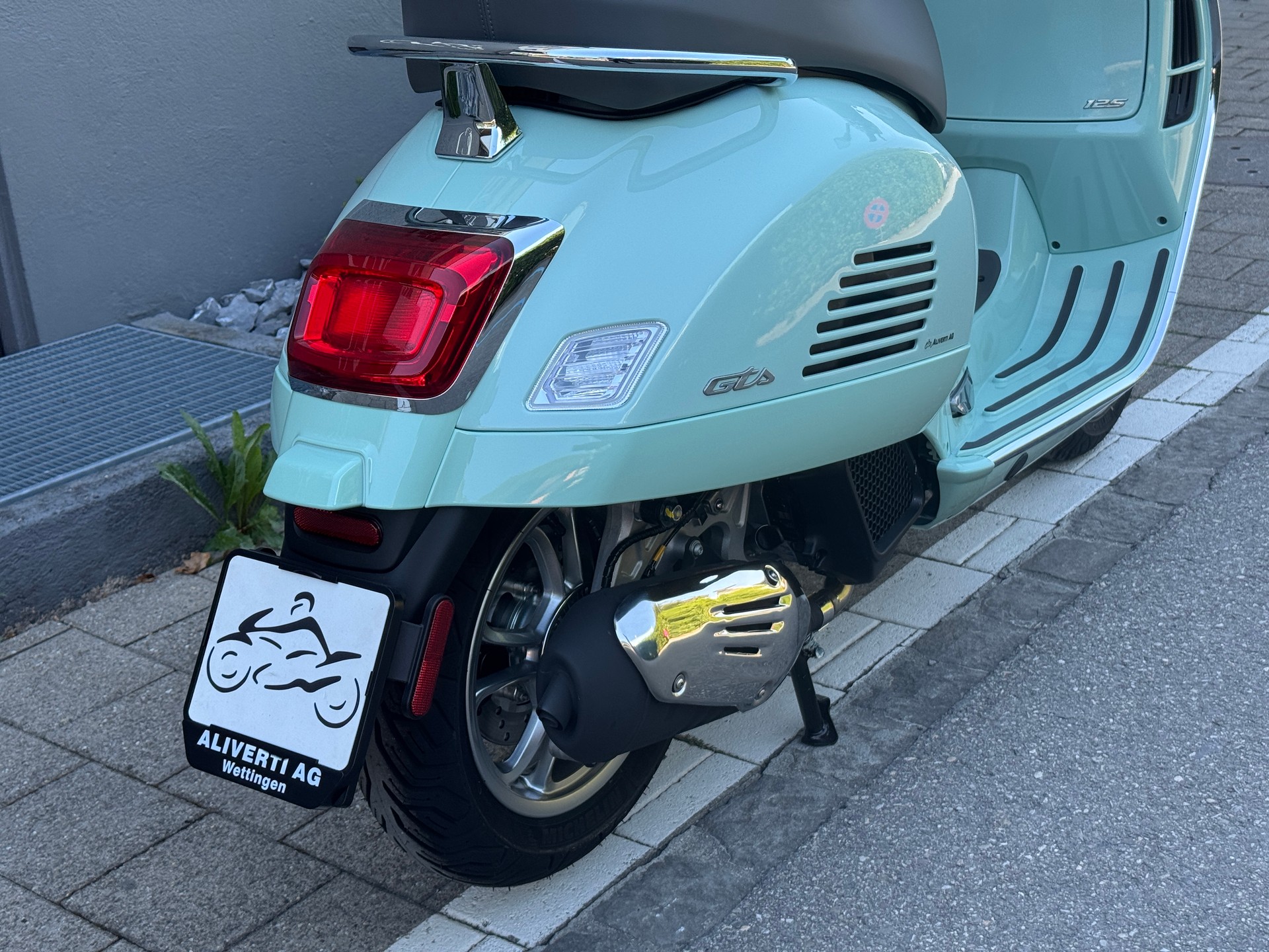 PIAGGIO Vespa GTS 125 RST Euro 5+-image-15