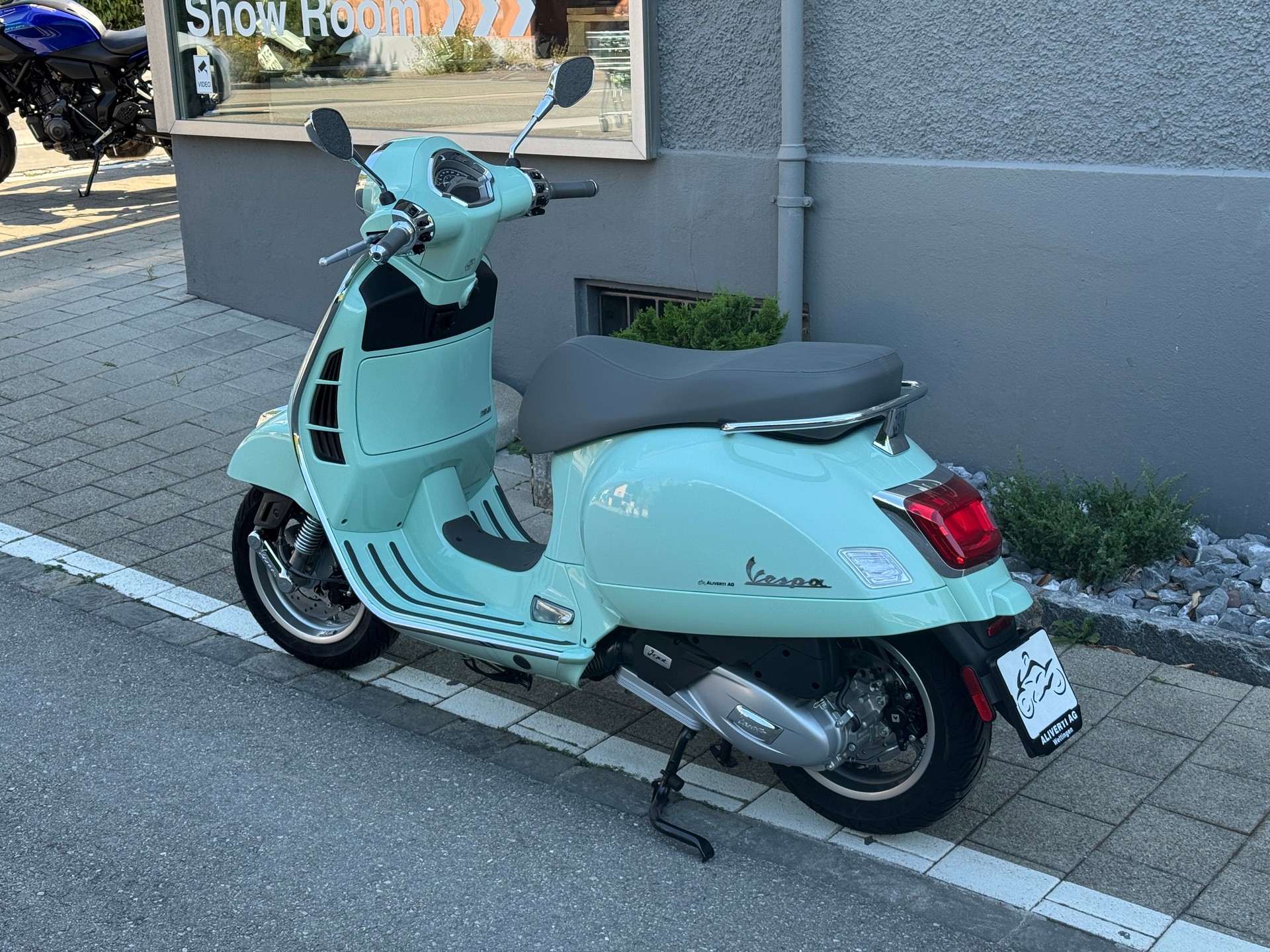 PIAGGIO Vespa GTS 125 RST Euro 5+-image-11
