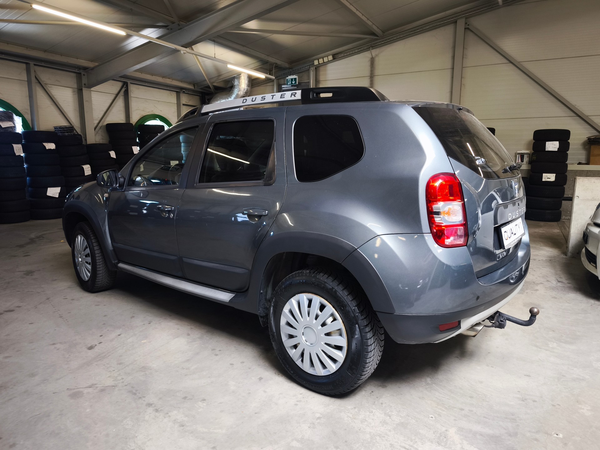 DACIA Duster 1.2 T Privilège 4x4-image-4