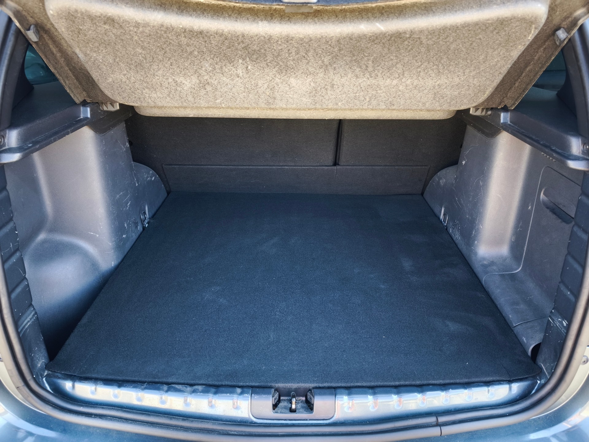 DACIA Duster 1.2 T Privilège 4x4-image-12