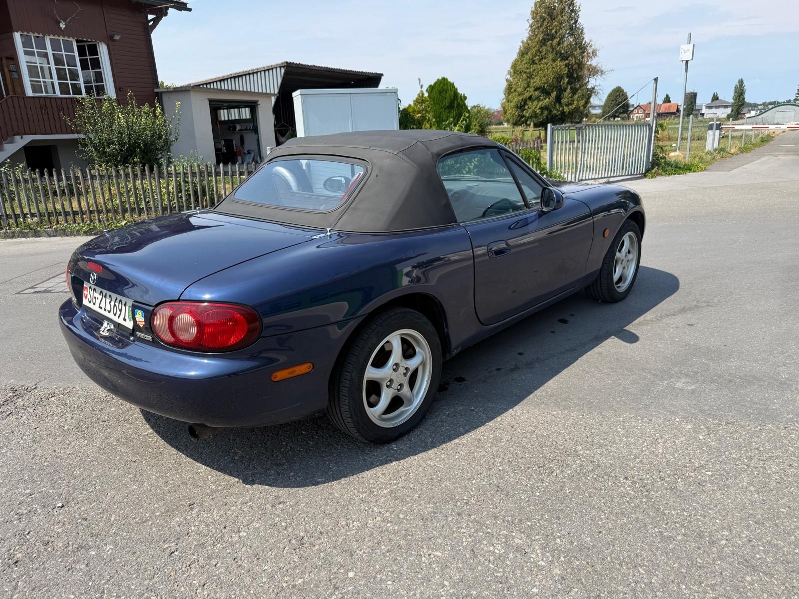 MAZDA MX-5 1.8i-16 Tradition Youngster-image-3