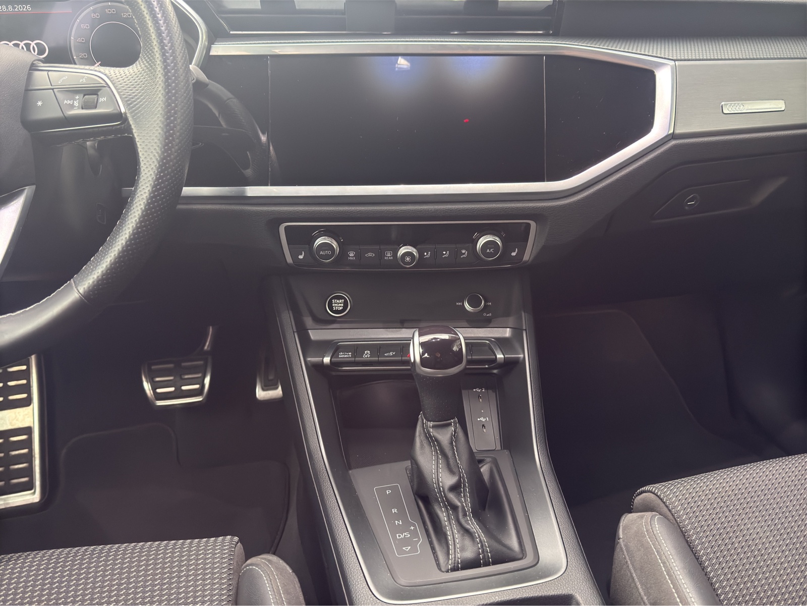 AUDI Q3 Sportback 45 TFSI e S line S-tronic-image-10