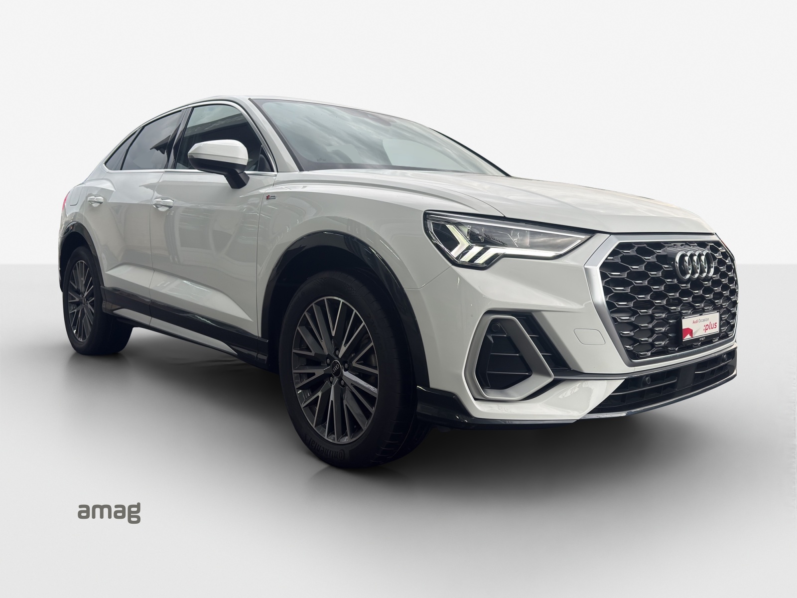 AUDI Q3 Sportback 45 TFSI e S line S-tronic-image-5