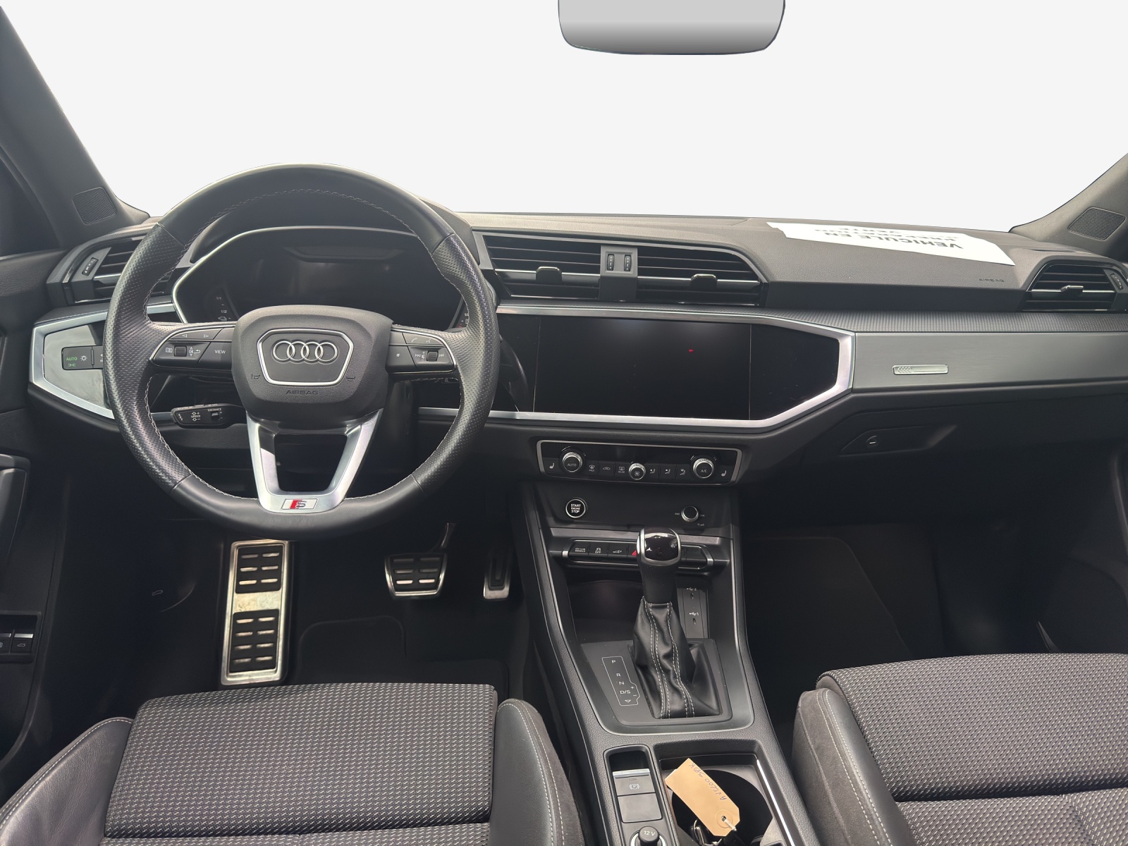 AUDI Q3 Sportback 45 TFSI e S line S-tronic-image-8