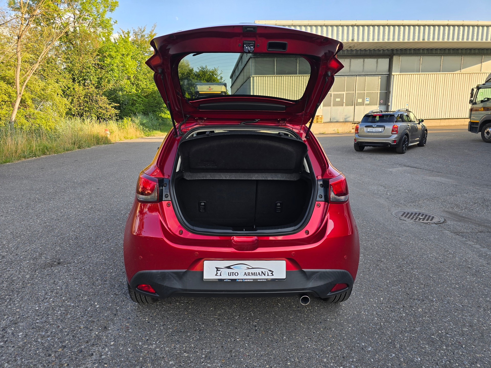 MAZDA 2 1.5 CD 16V Skyactiv-D Revolution-image-6