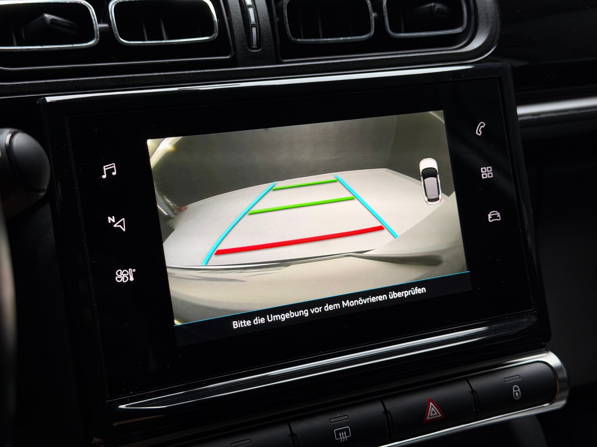 CITROEN C3 1.2i PureTech Shine EAT6 • Herstellergarantie-image-14