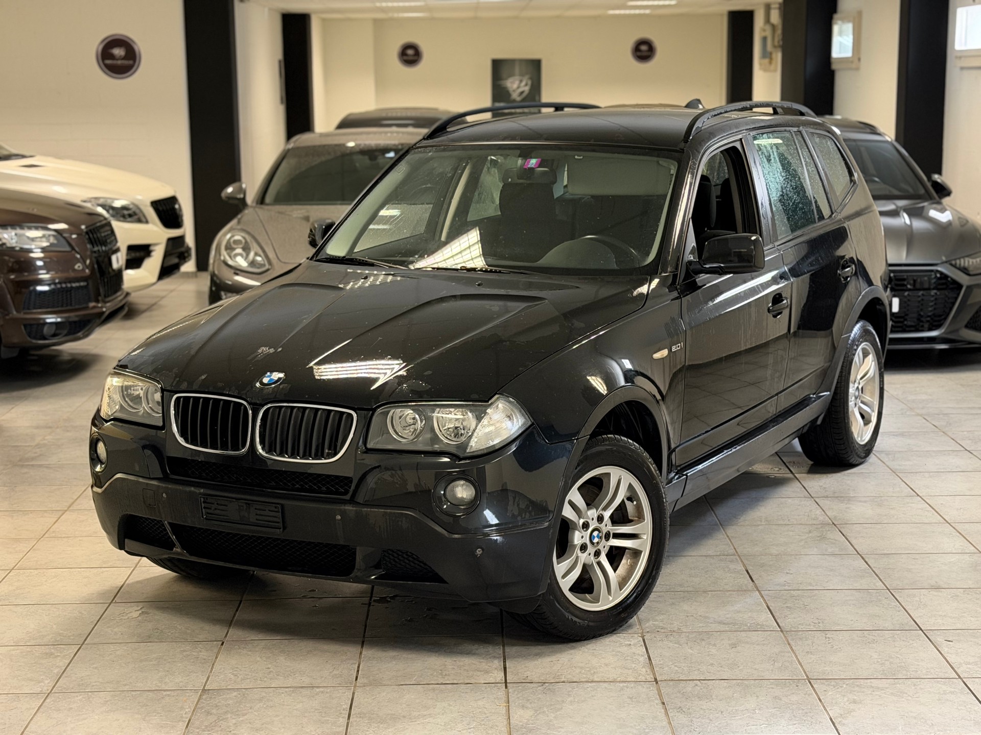 BMW X3 2.0i-showroom-element-1