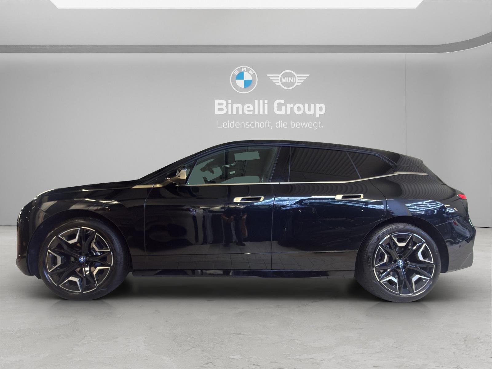 BMW iX xDrive50 SportPaket-showroom-element-2