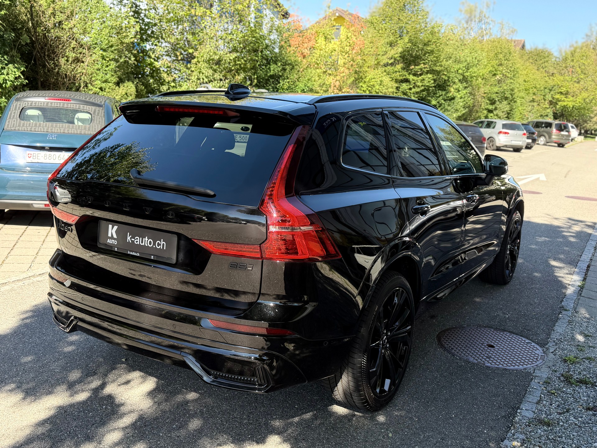 VOLVO XC60 B5 Benzin Mild Hybrid AWD Ultra Dark Geartronic-image-6