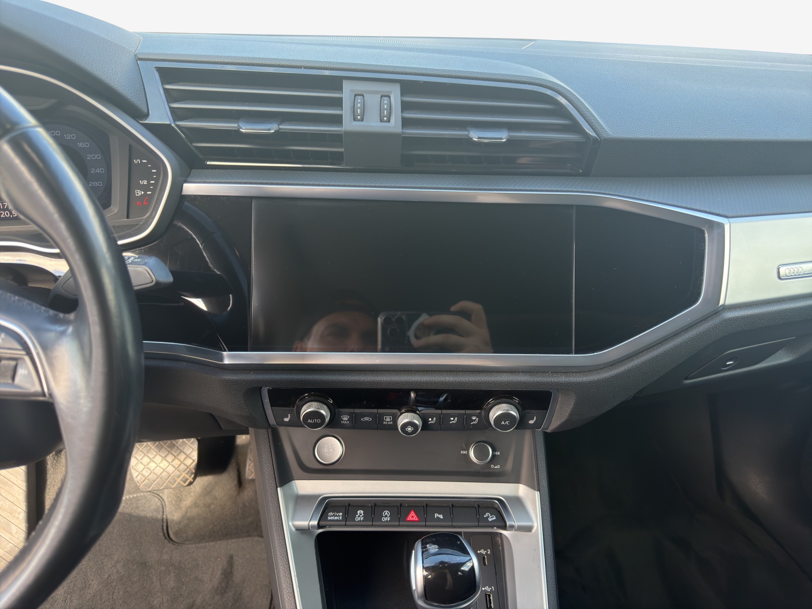 AUDI Q3 Sportback 35 TFSI S line S-tronic-image-10