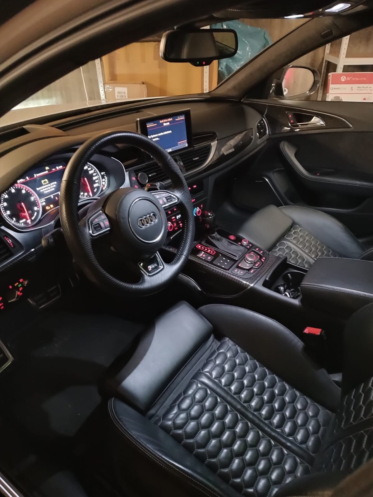 AUDI RS6 Avant 4.0 TFSI V8 performance quattro-image-6