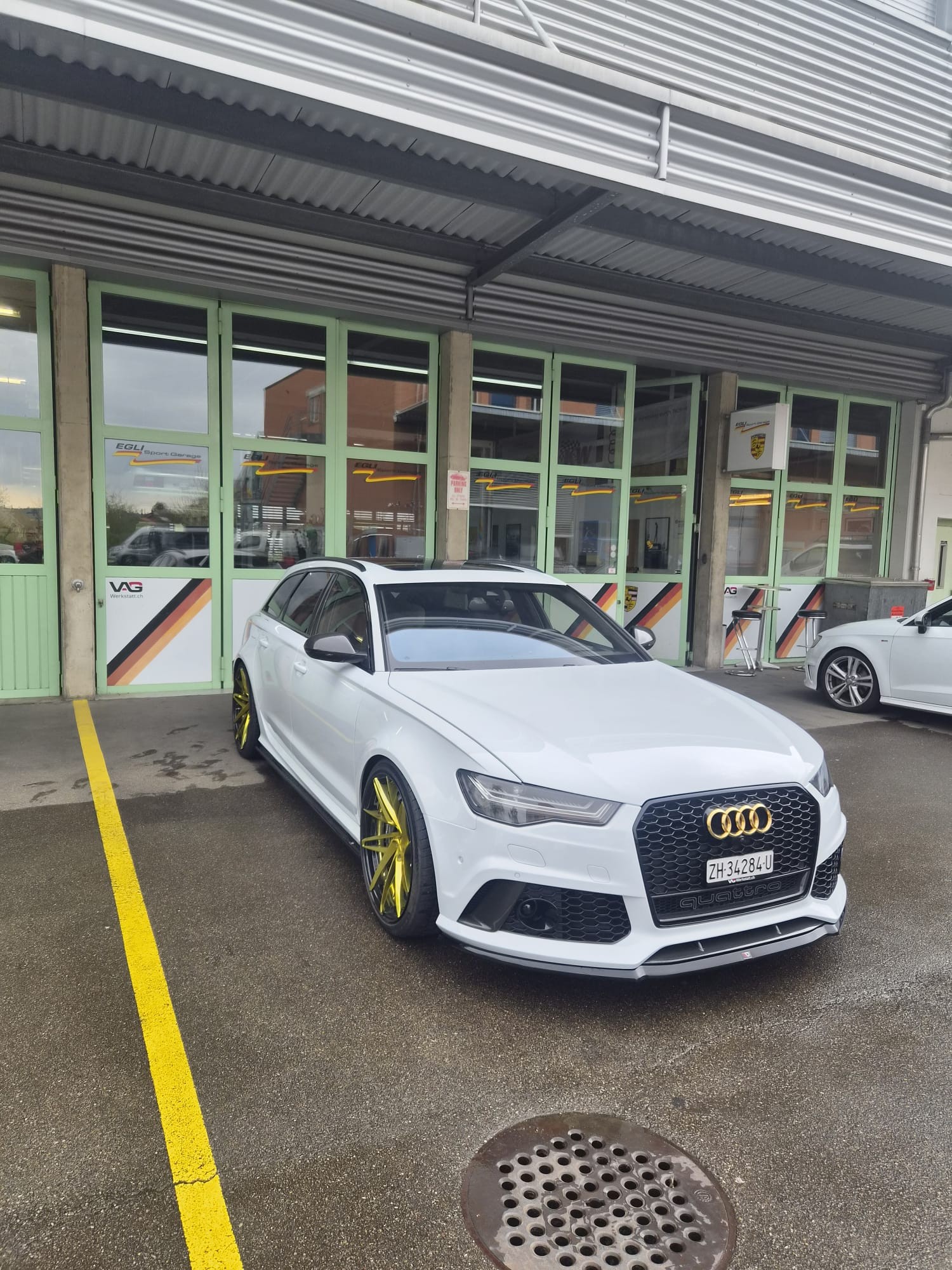 AUDI RS6 Avant 4.0 TFSI V8 performance quattro-image-3