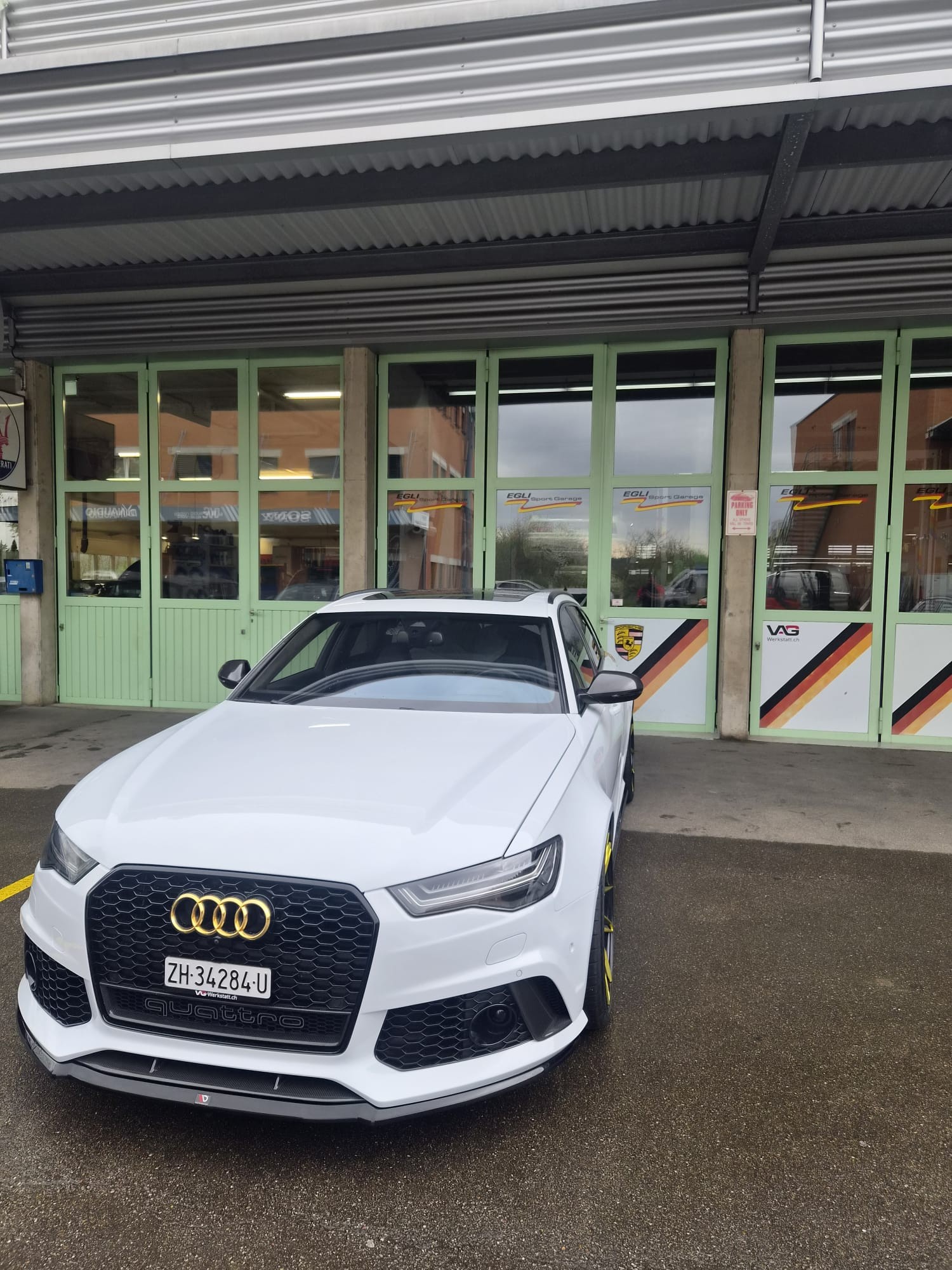 AUDI RS6 Avant 4.0 TFSI V8 performance quattro-image-4