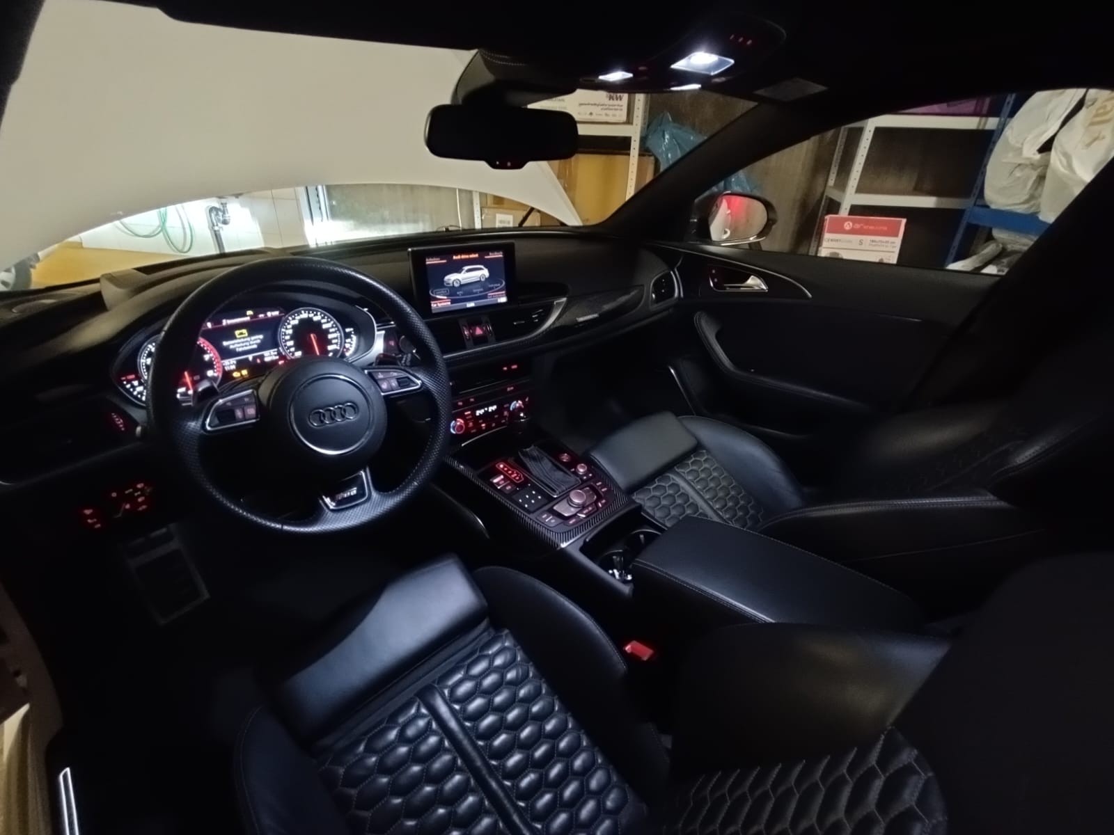 AUDI RS6 Avant 4.0 TFSI V8 performance quattro-image-9