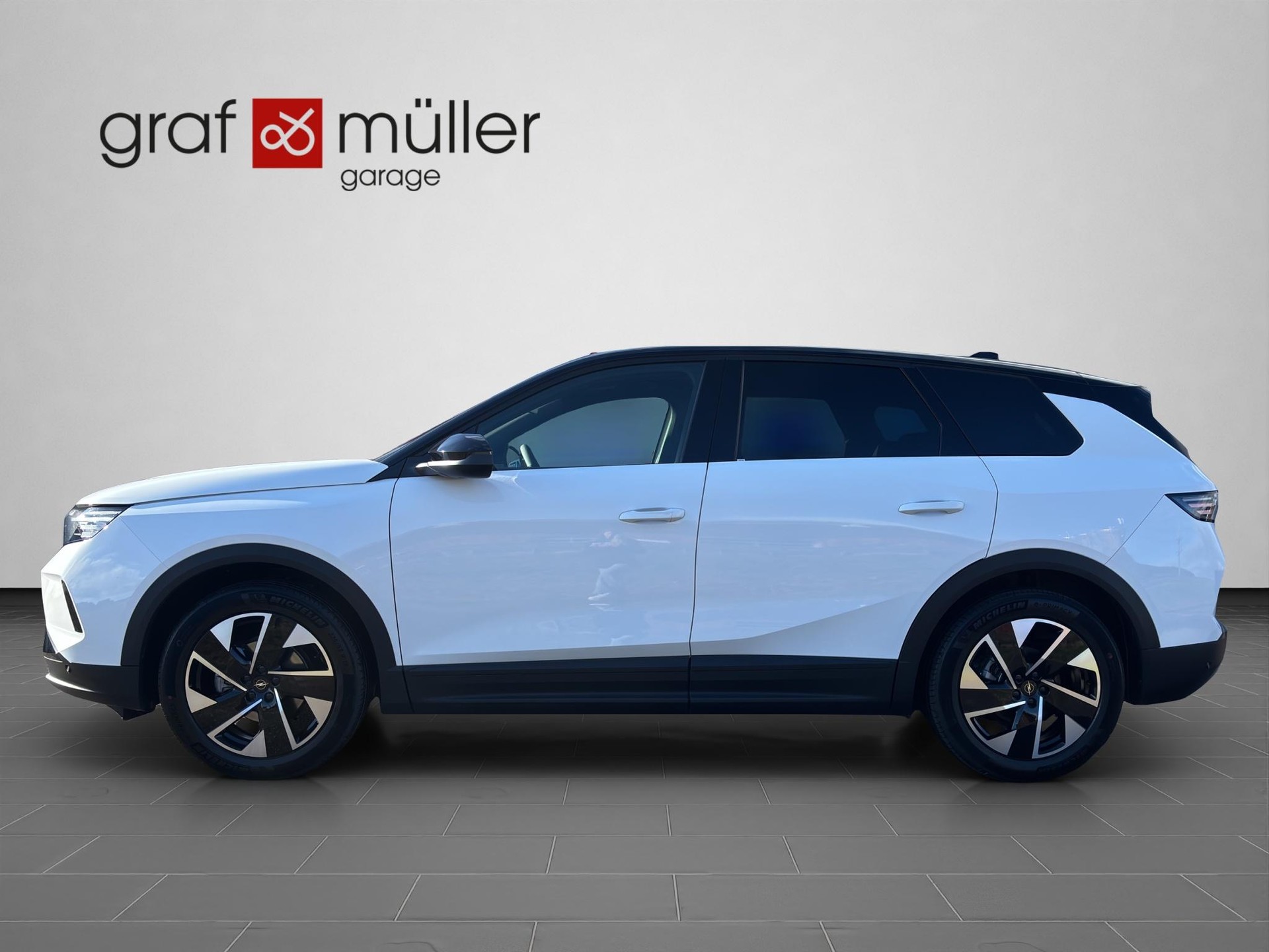 OPEL Grandland 1.2 T HEV GS-showroom-element-1