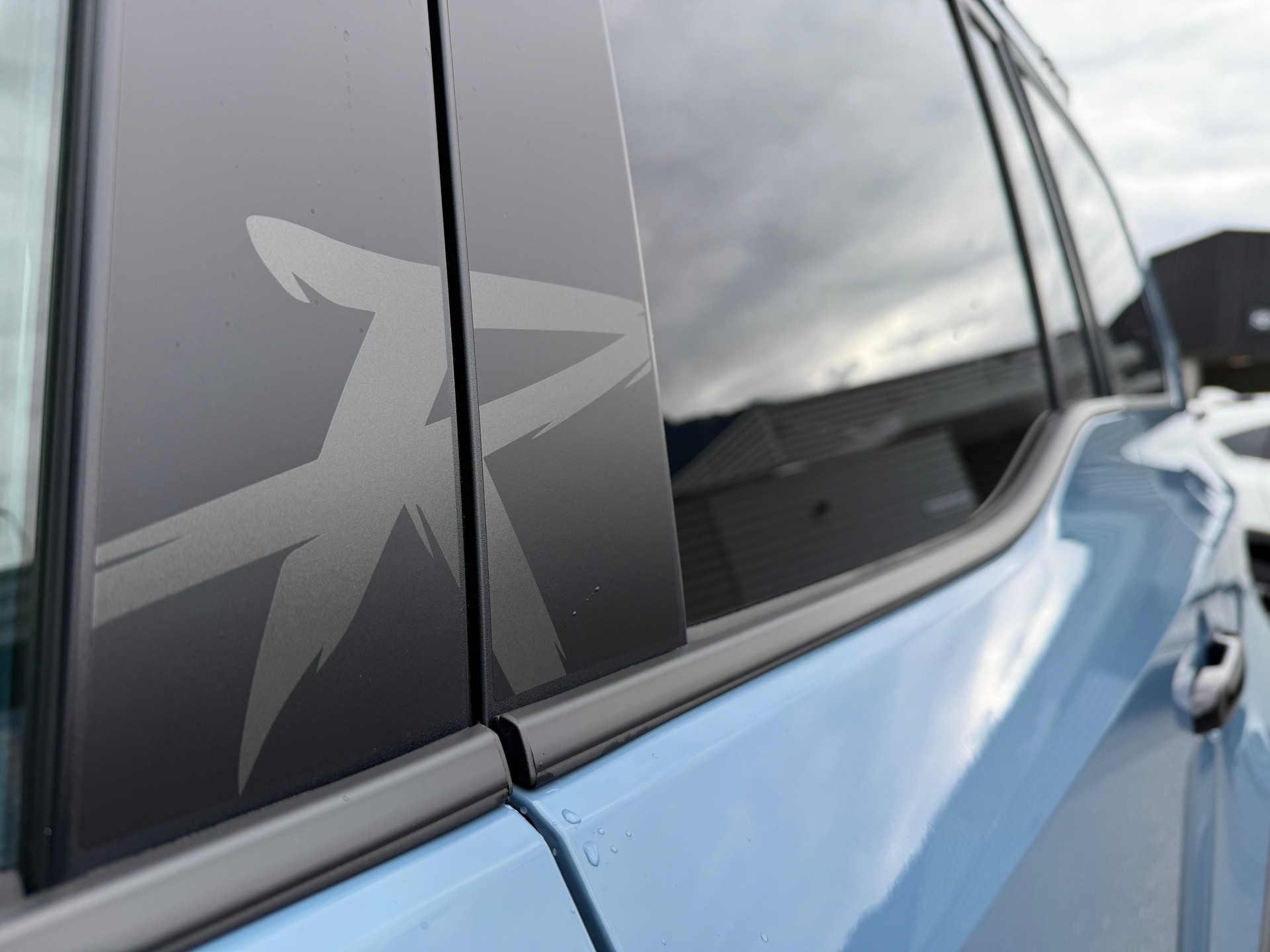 TOYOTA Land Cruiser 2.8 D 48V 230 Rebel-image-2