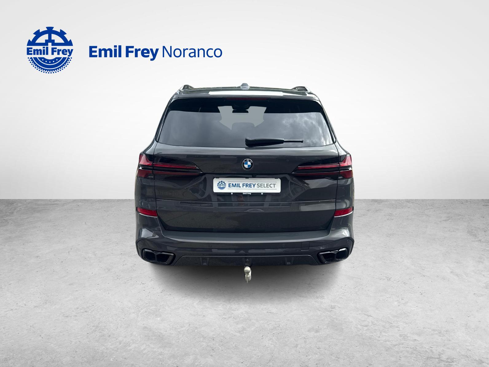 BMW X5 M60i xDrive - Gancio di traino incluso-showroom-element-3