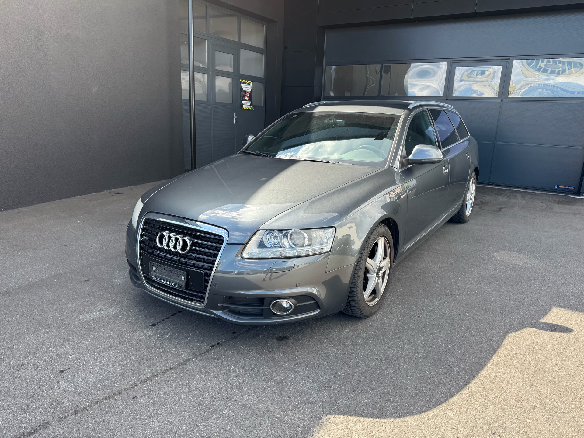 AUDI A6 Avant 3.0 V6 TDI quattro tiptronic