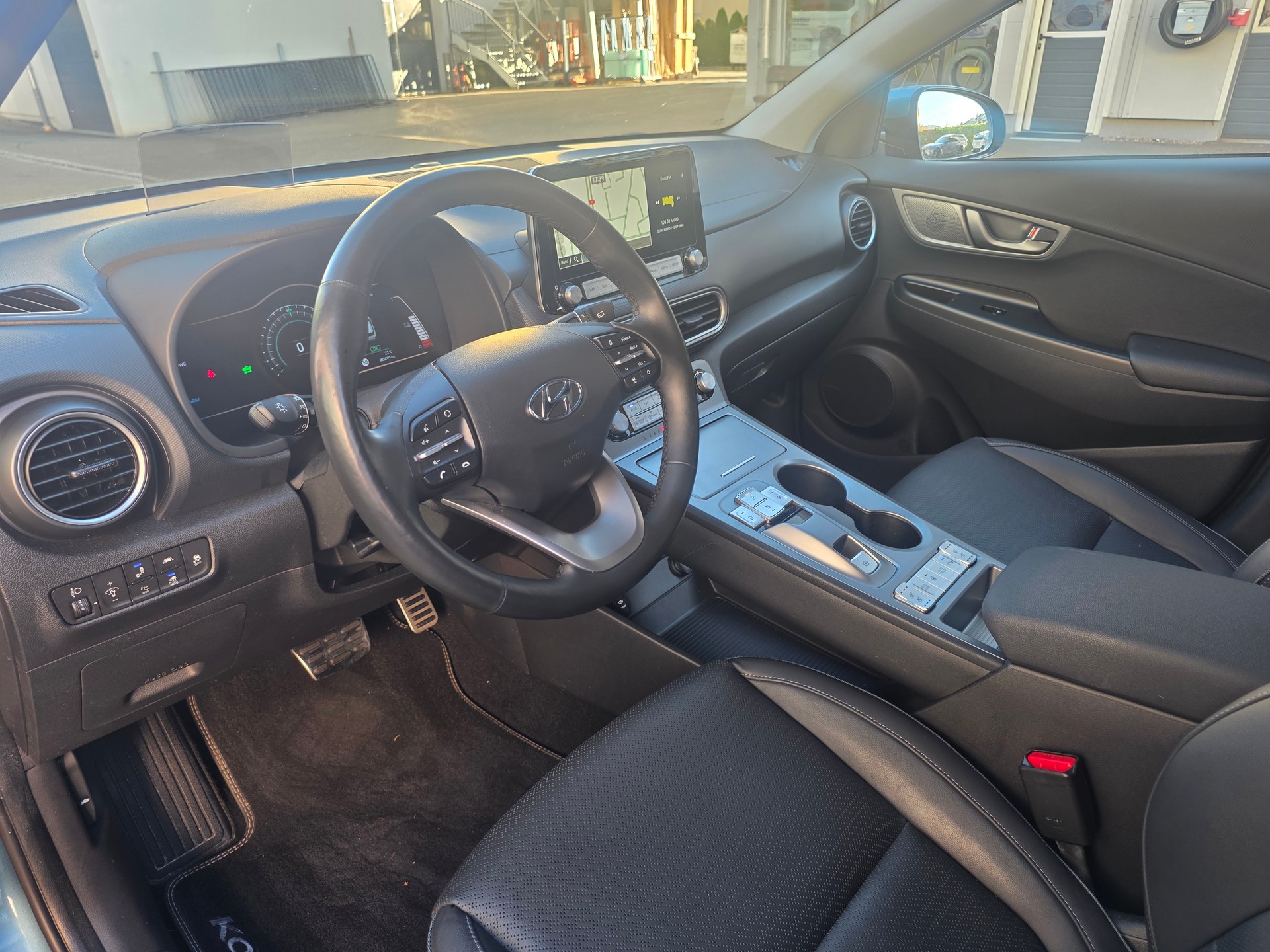 HYUNDAI Kona EV Vertex // BATT-ZERTIFIKAT -HEAD UP DISPLAY- BELÜFTETE SITZE- KAMERA- ASSISTENZ PAKET -GARANTIE BIS 08.2028-image-6