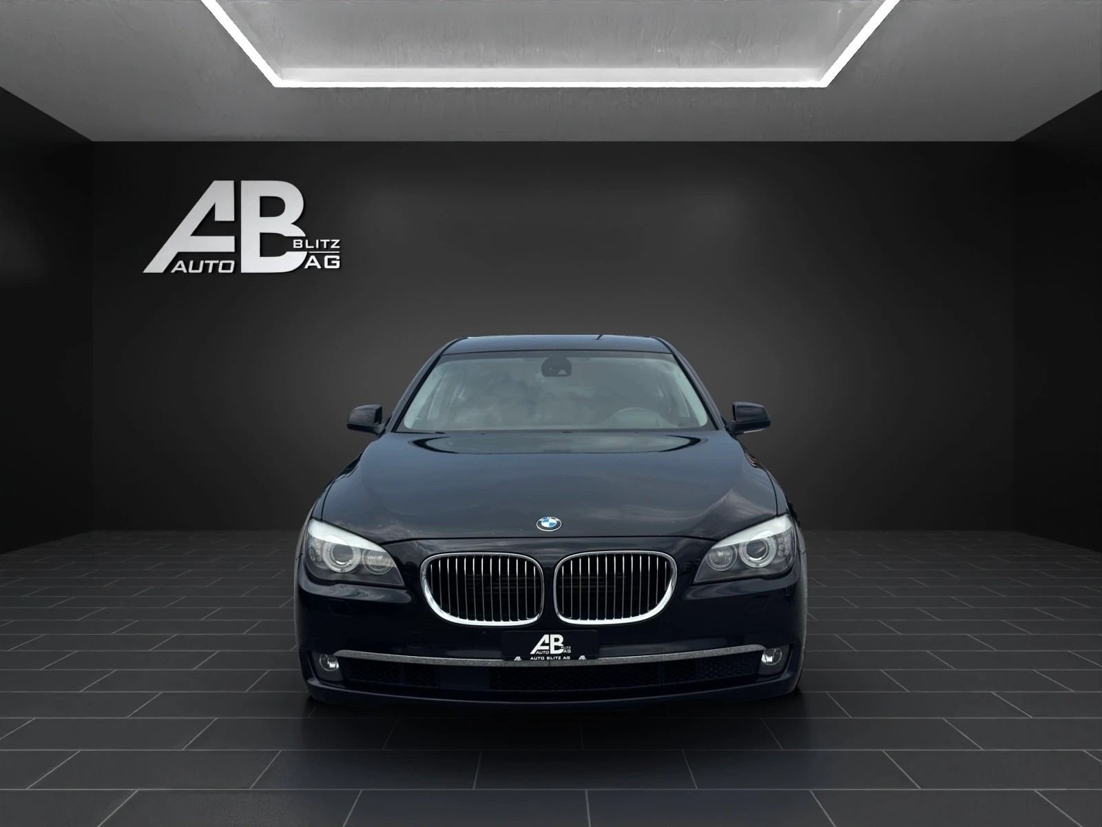 BMW 750i xDrive