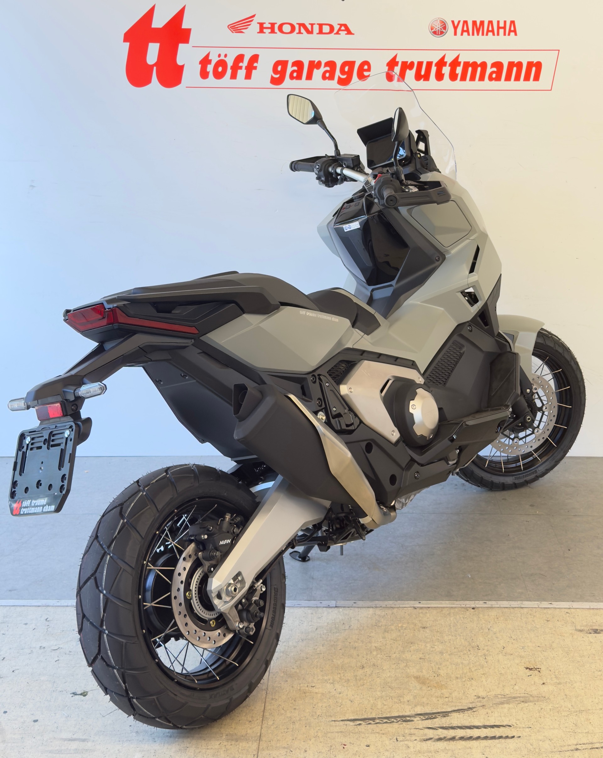 HONDA X-ADV 750 (35kW)-showroom-element-3
