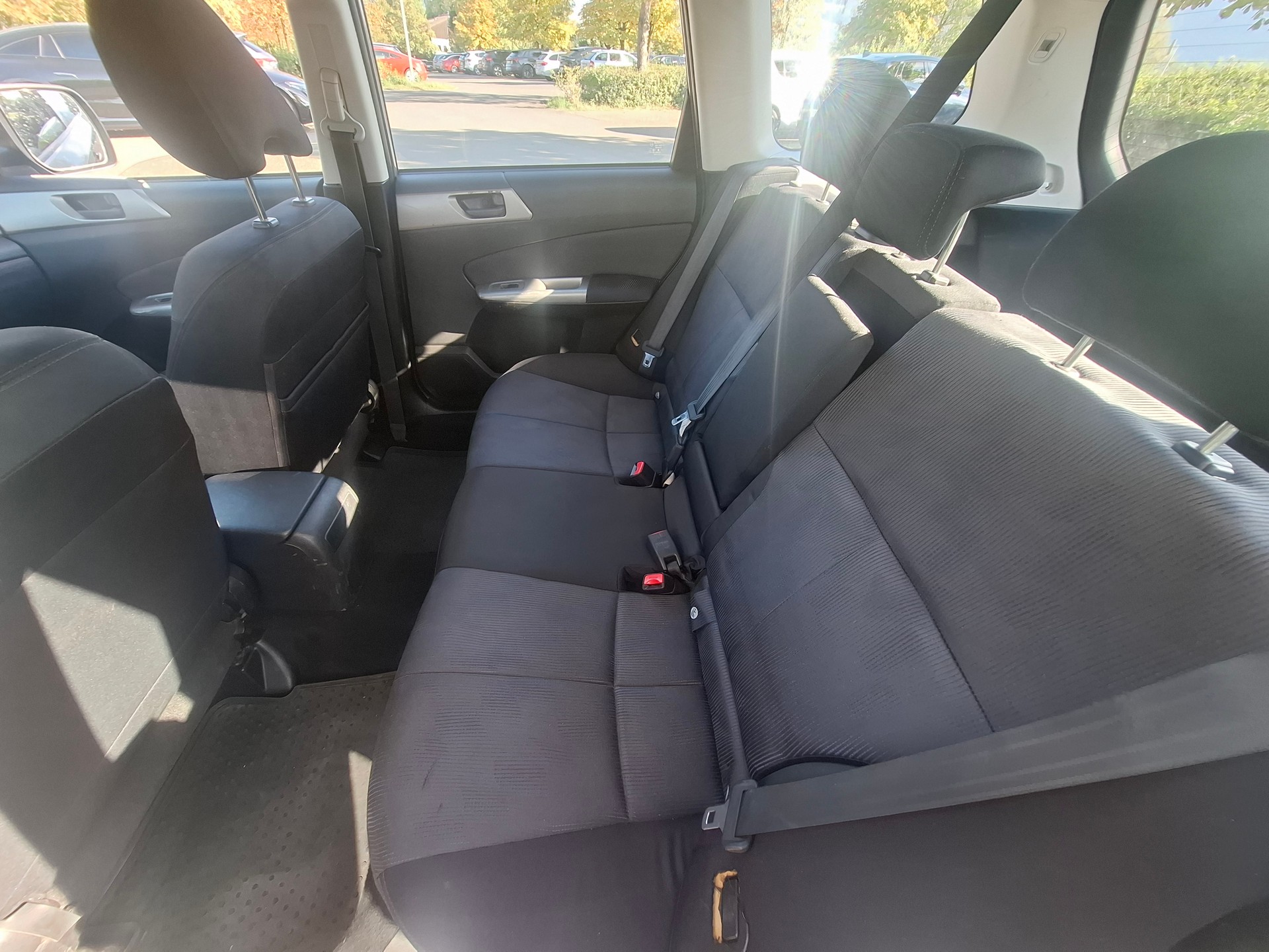 SUBARU Forester 2.0X Swiss-image-11