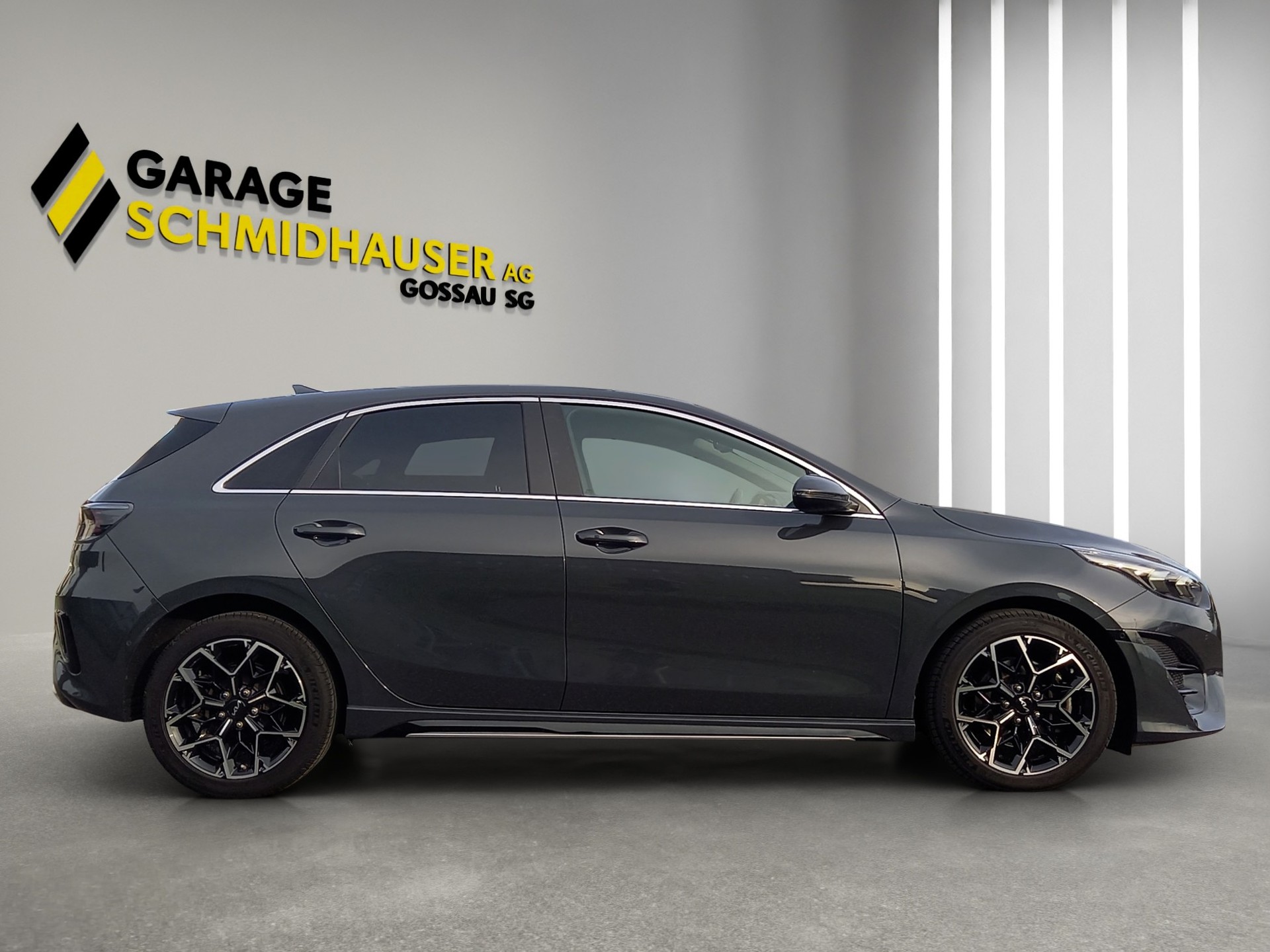 KIA Ceed 1.5 T-GDi MHEV GT-Line-image-3