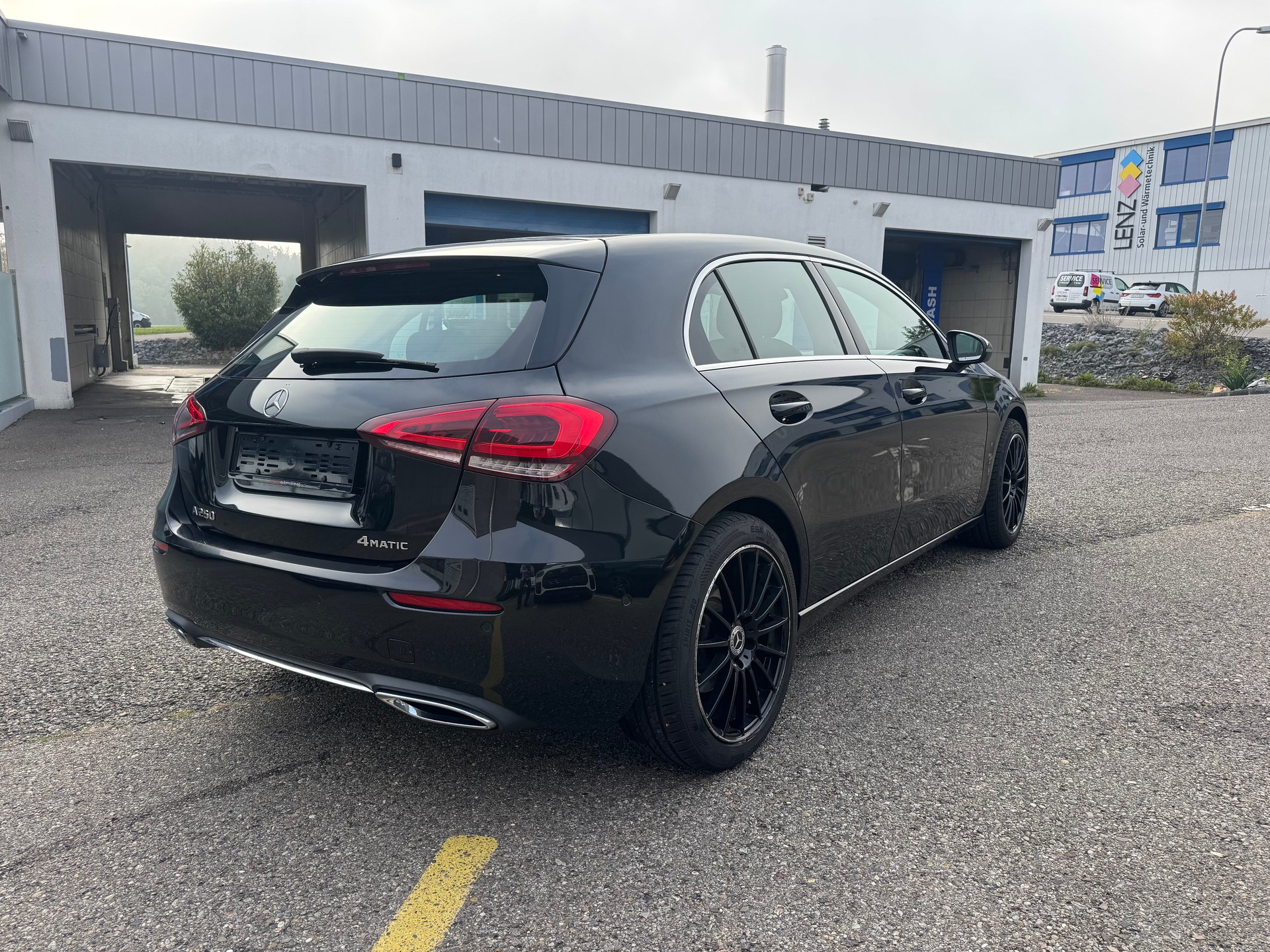 MERCEDES-BENZ A 250 4Matic Progressive 7G-DCT-image-4