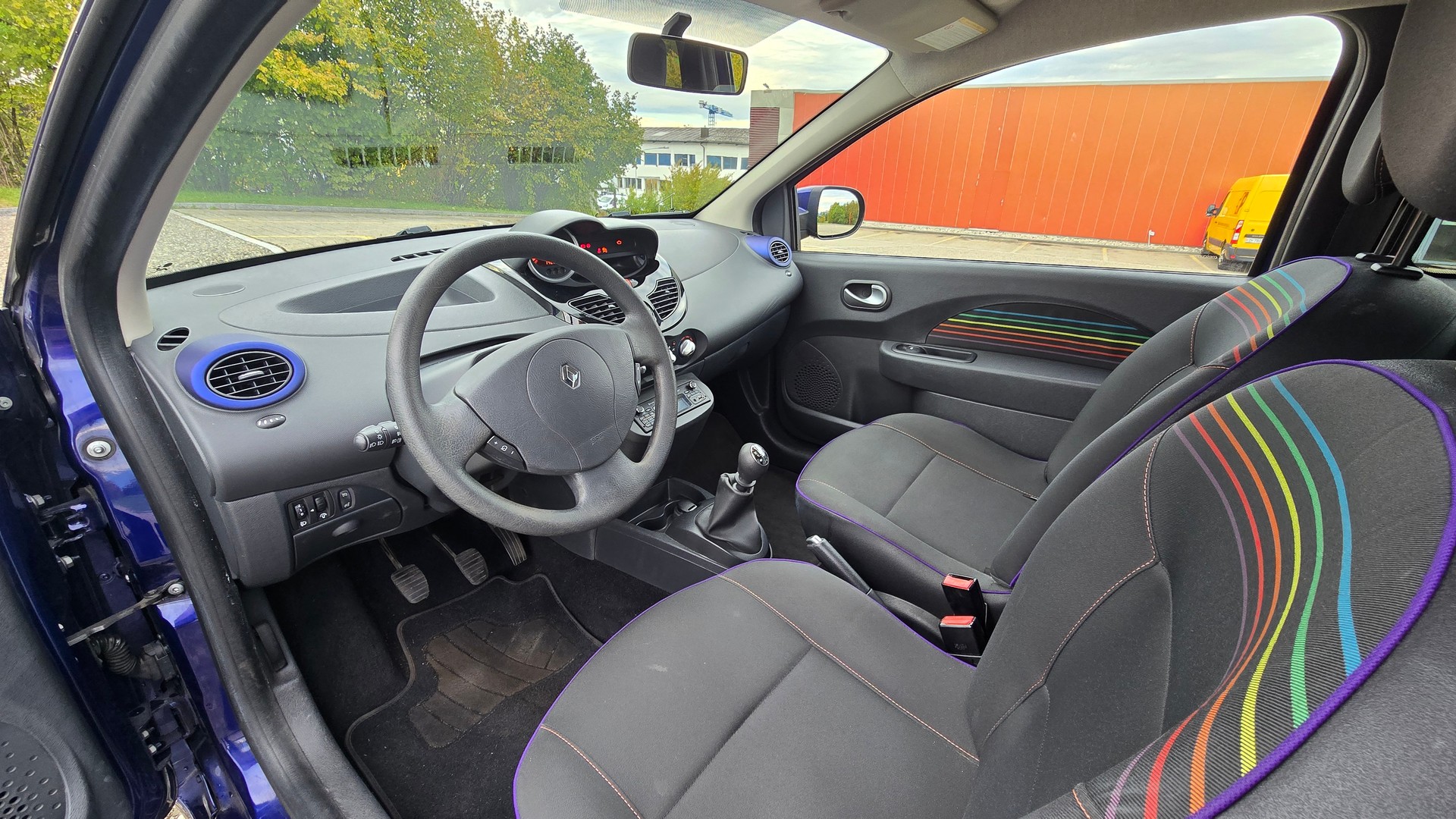RENAULT Twingo 1.2 16V Dynamique-showroom-element-3