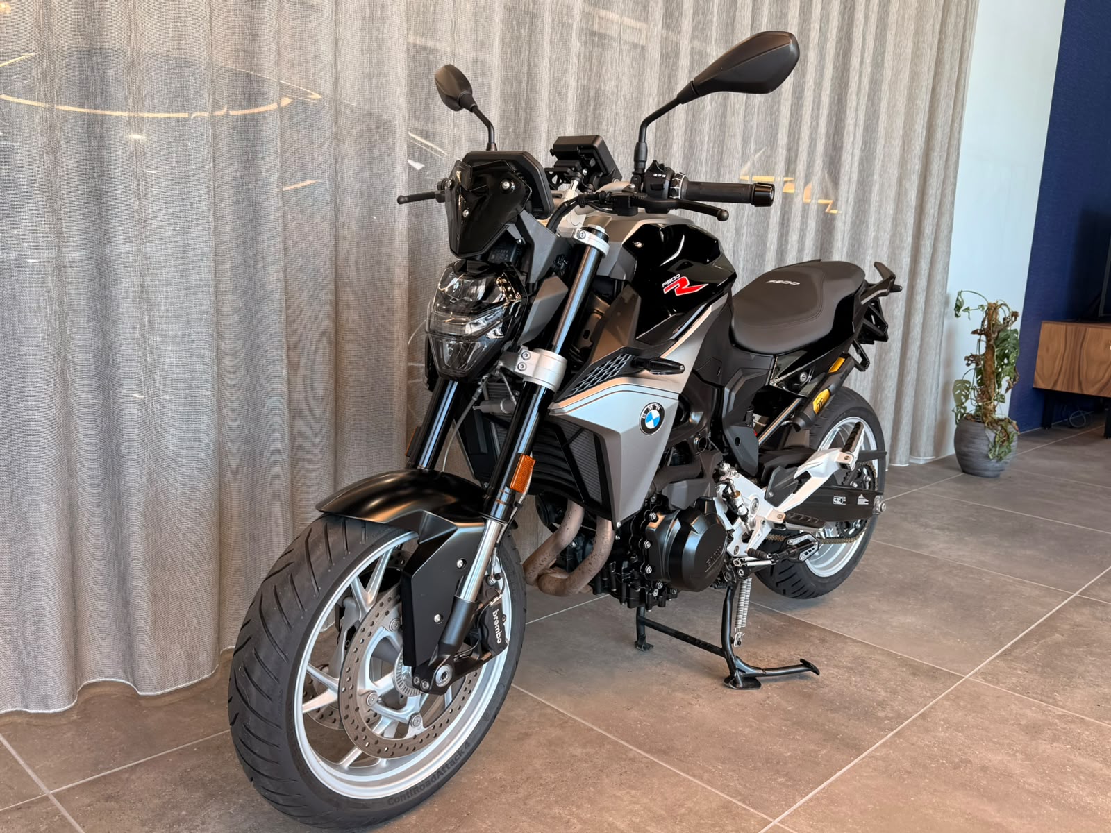 BMW F 900 R ABS-image-2