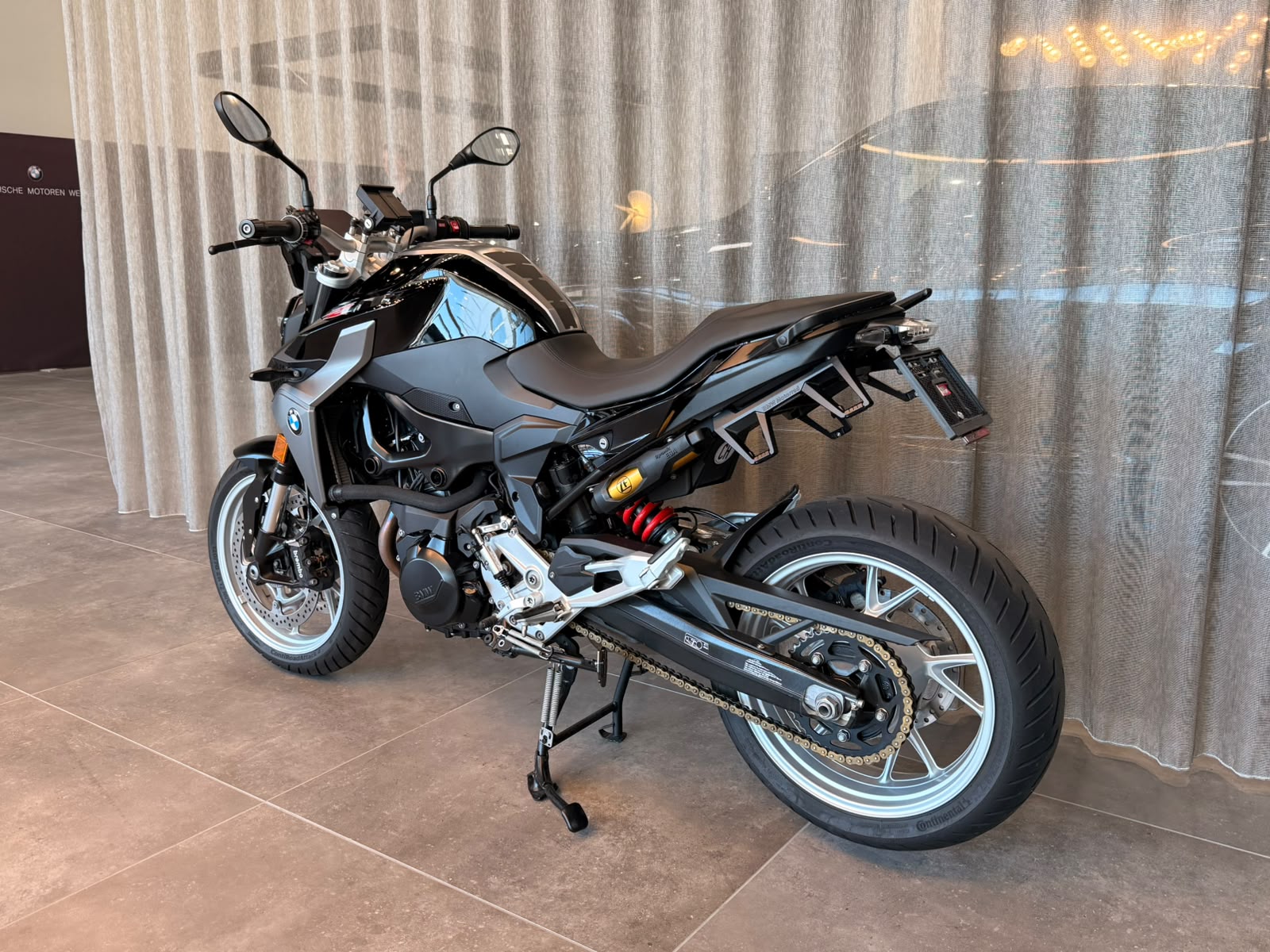 BMW F 900 R ABS-image-3