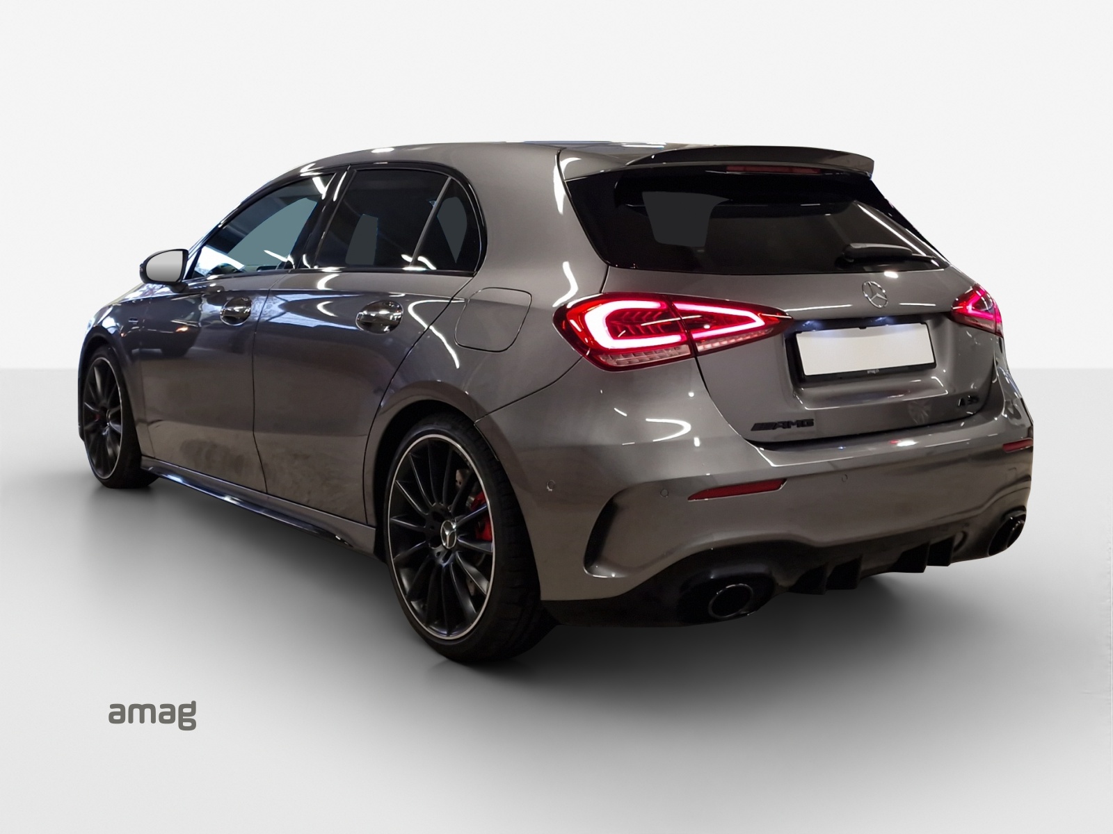 MERCEDES-BENZ A 35 AMG 4Matic Speedshift-showroom-element-2