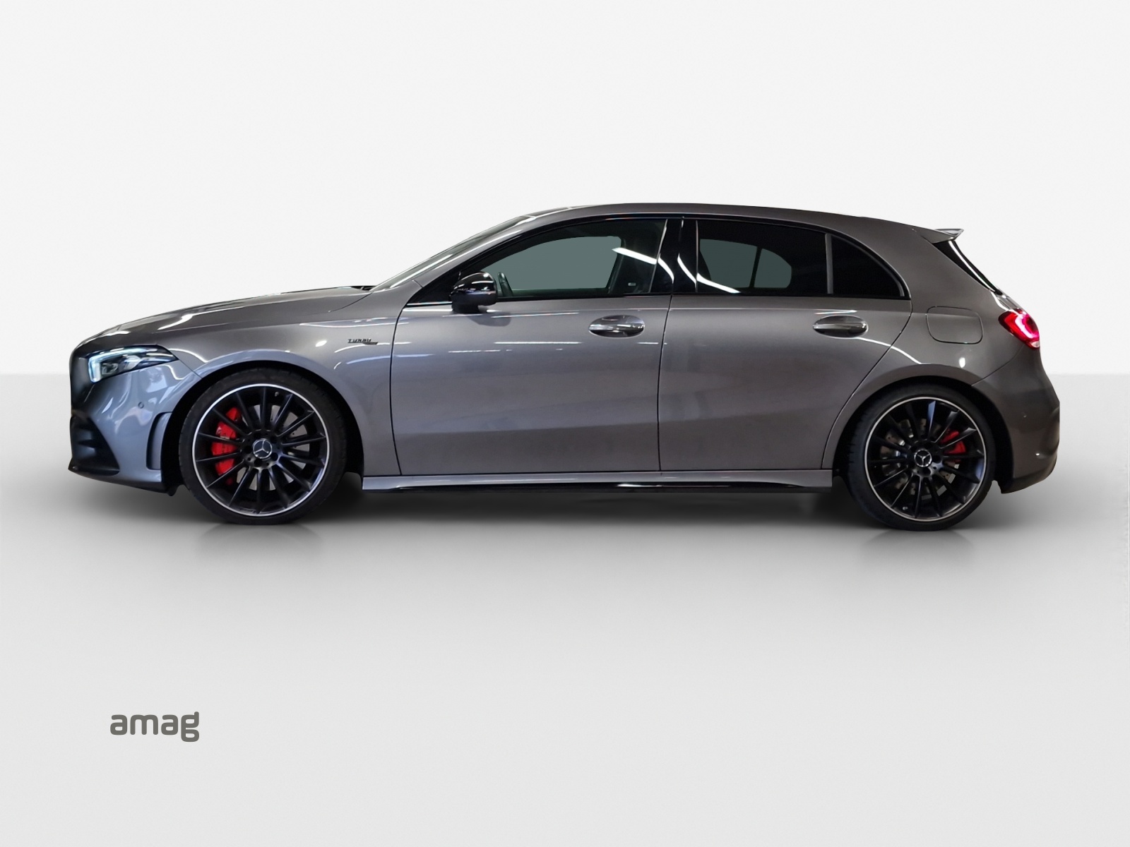 MERCEDES-BENZ A 35 AMG 4Matic Speedshift-showroom-element-1